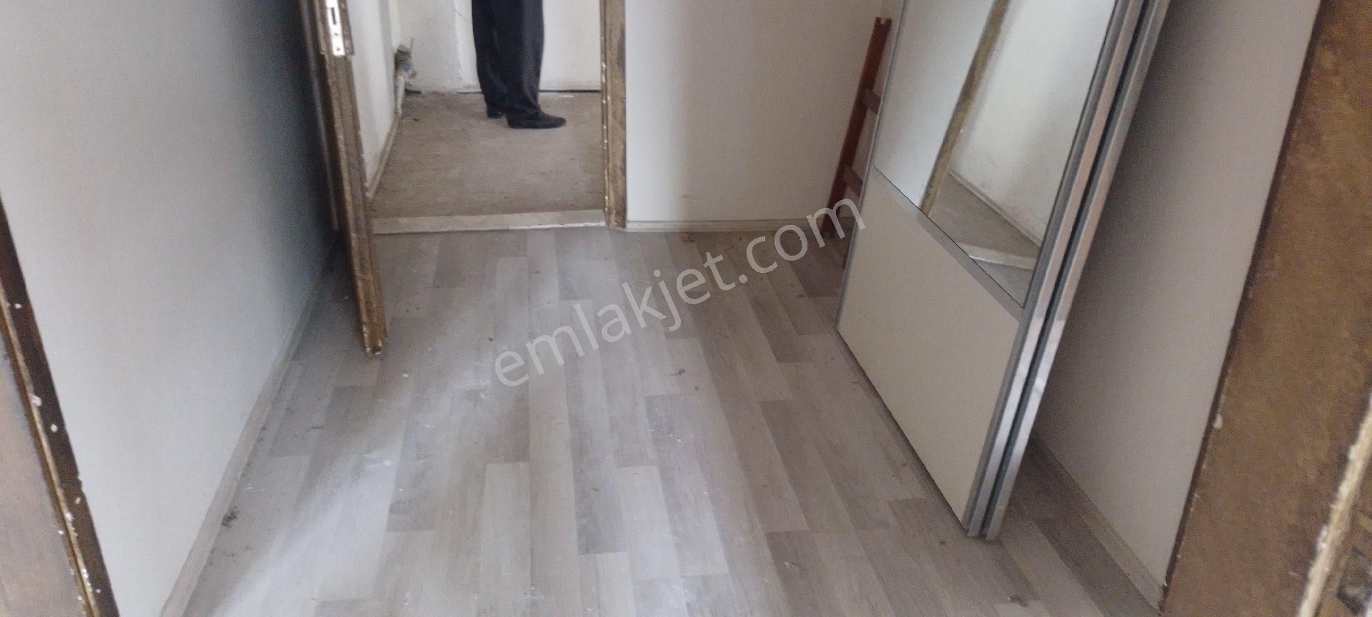 Trabzon Pelitlıde Satılıkbahçeli 2 Katlı Ev - Görsel 9
