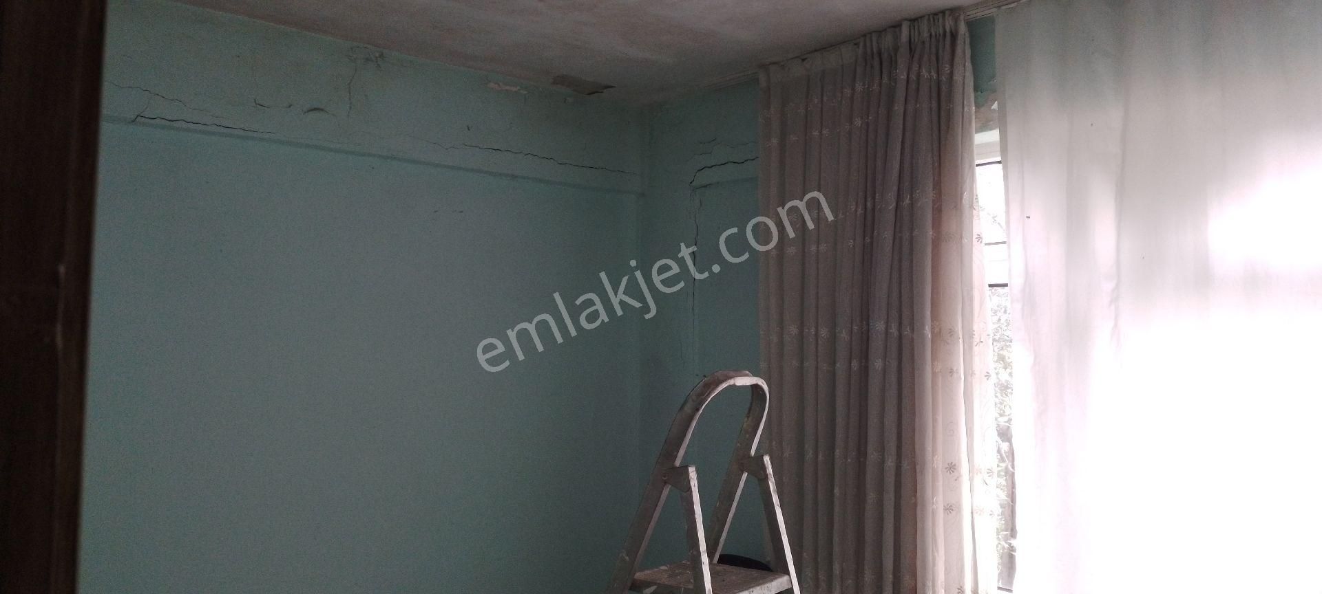 Trabzon Pelitlıde Satılıkbahçeli 2 Katlı Ev - Görsel 22