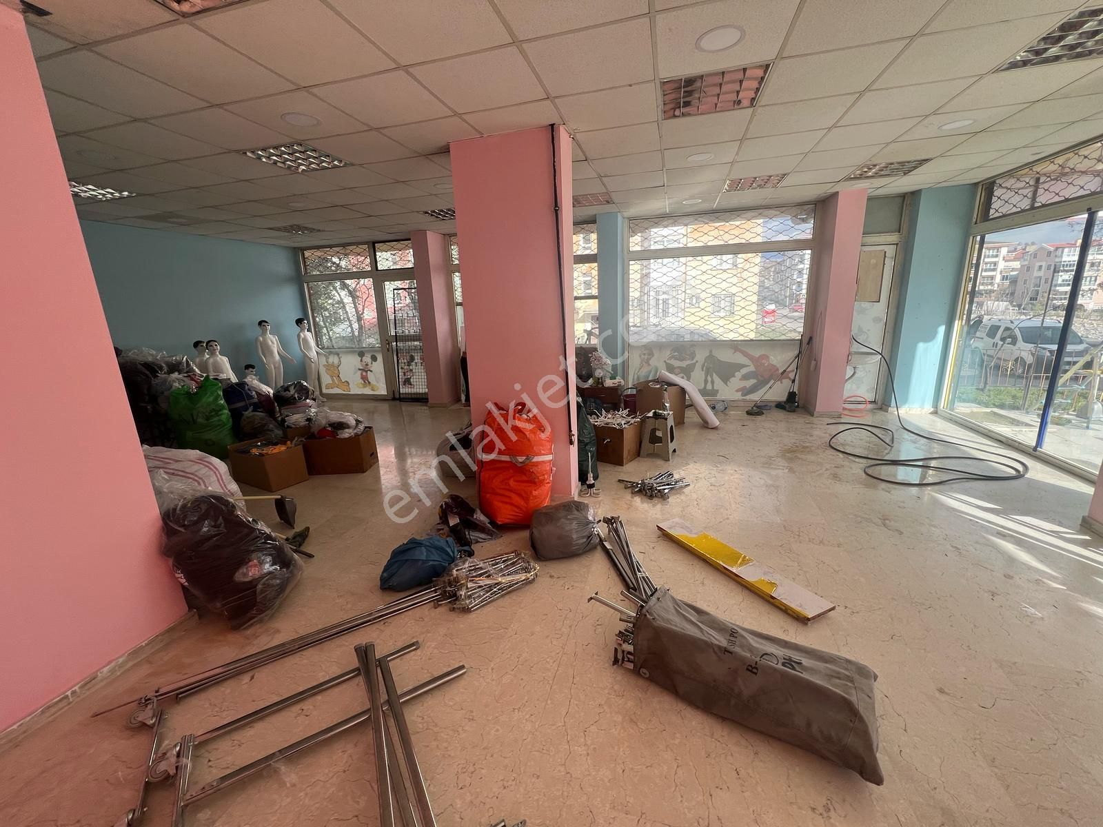 Bilgen Vatan'dan Aktepe'de 1055 Cadde Üzeri Köşe Cephe 150 M2 Satılık Kiracılı Dükkan - Görsel 12