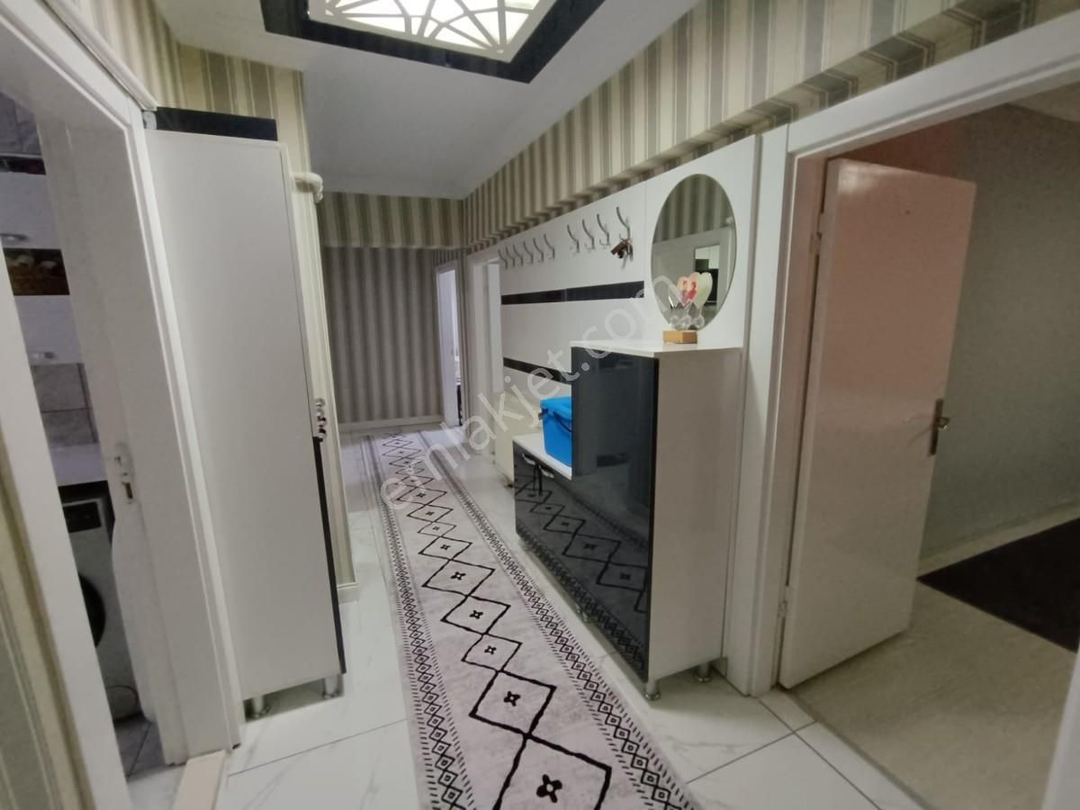 Mareşal Çakmak Mah 3+1 3. Ara Katta Bağımsız Merkezde Daire - Görsel 7