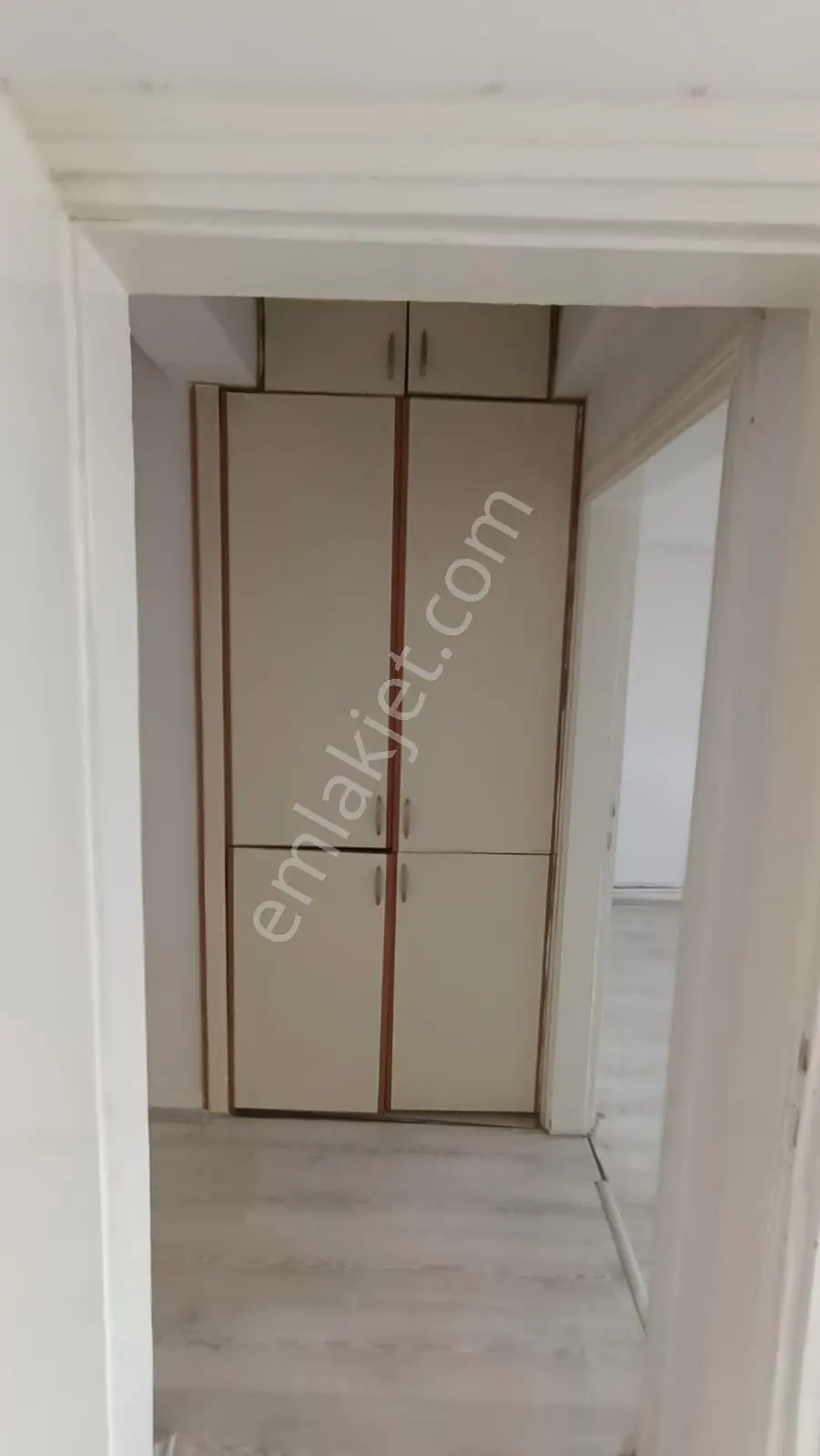 2000 Evler Mahallesi Güzel Konumda 5 İnci Kat 3+1 Satılık Daire - Görsel 2