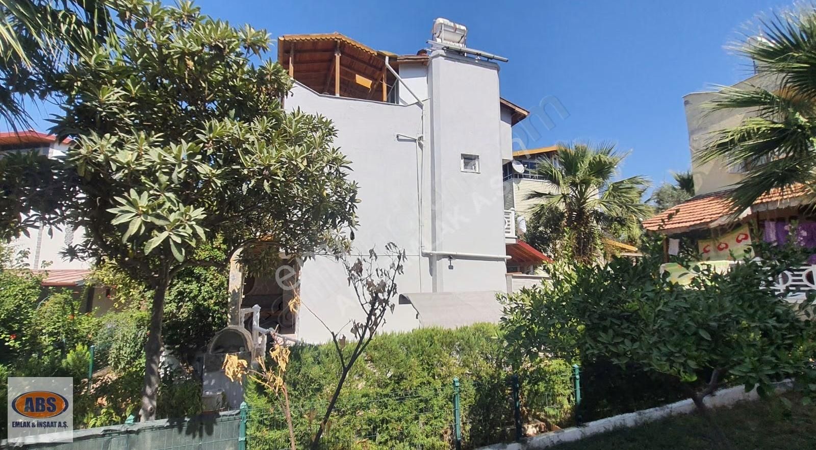 Didim Akbük Merkezde Bakımlı Satılık Yazlık