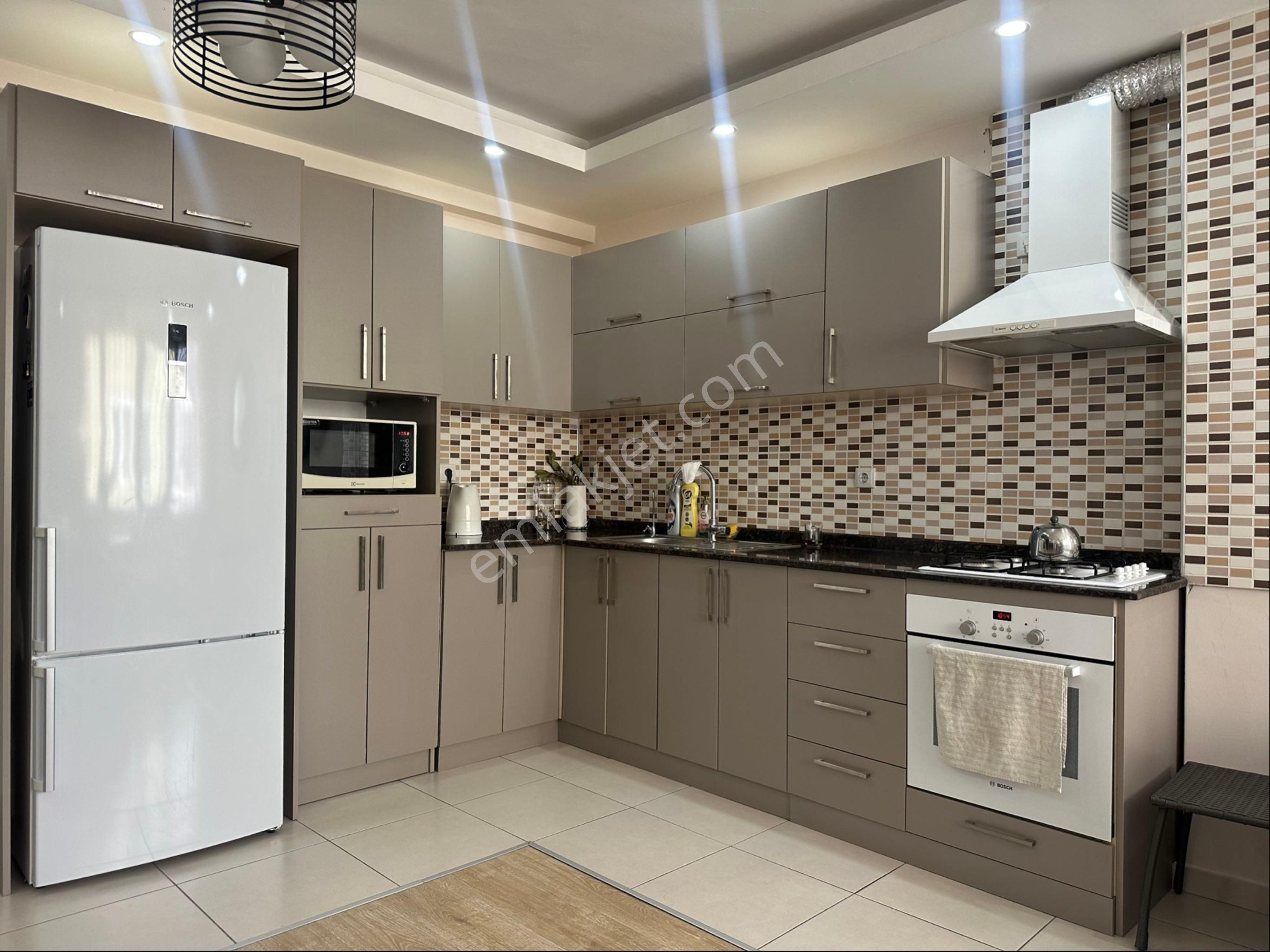 Konyaaltı Hurma Mah.siteiçinde Katta 2+1 Eşyalı Daire - Görsel 2