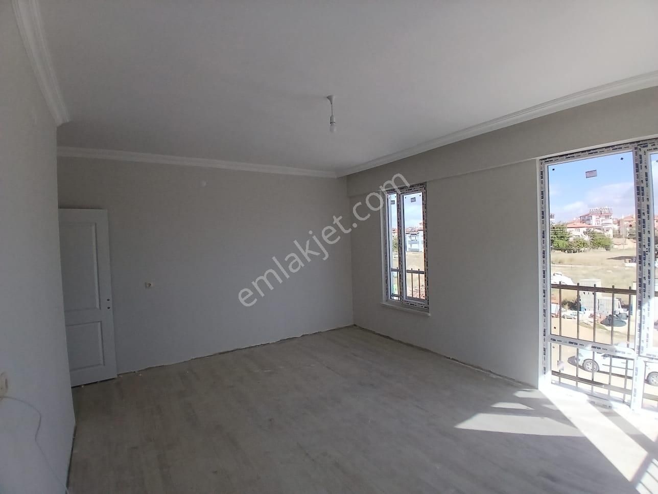 Akçay Emlak'tan Akşehir Gazi Mahallesinde Garajlı Üçüncü Kat Sıfır Satılık 3+1 Daire - Görsel 7