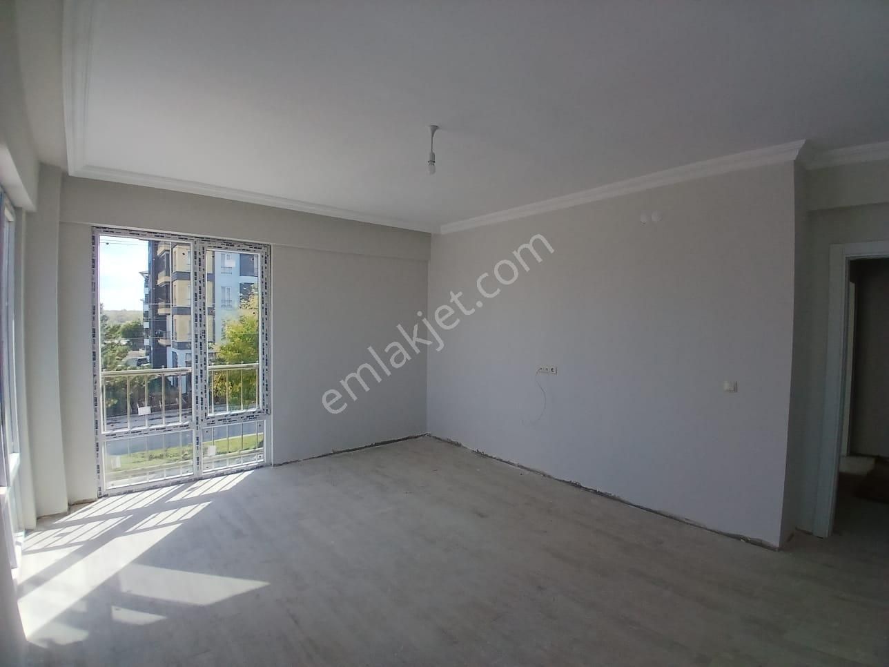 Akçay Emlak'tan Akşehir Gazi Mahallesinde Garajlı Üçüncü Kat Sıfır Satılık 3+1 Daire - Görsel 9