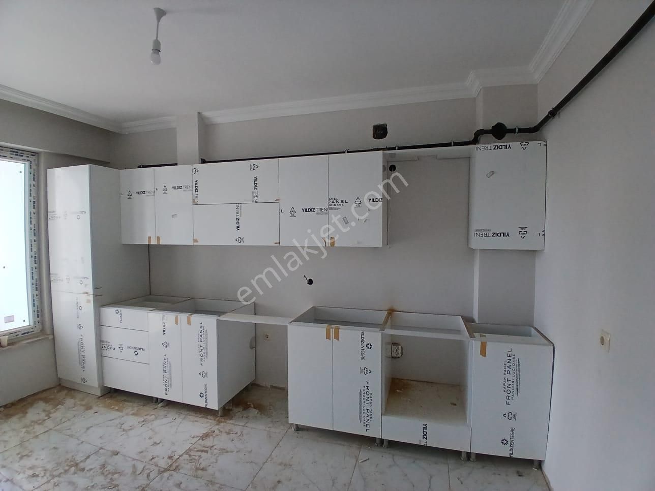 Akçay Emlak'tan Akşehir Gazi Mahallesinde Garajlı Üçüncü Kat Sıfır Satılık 3+1 Daire - Görsel 3