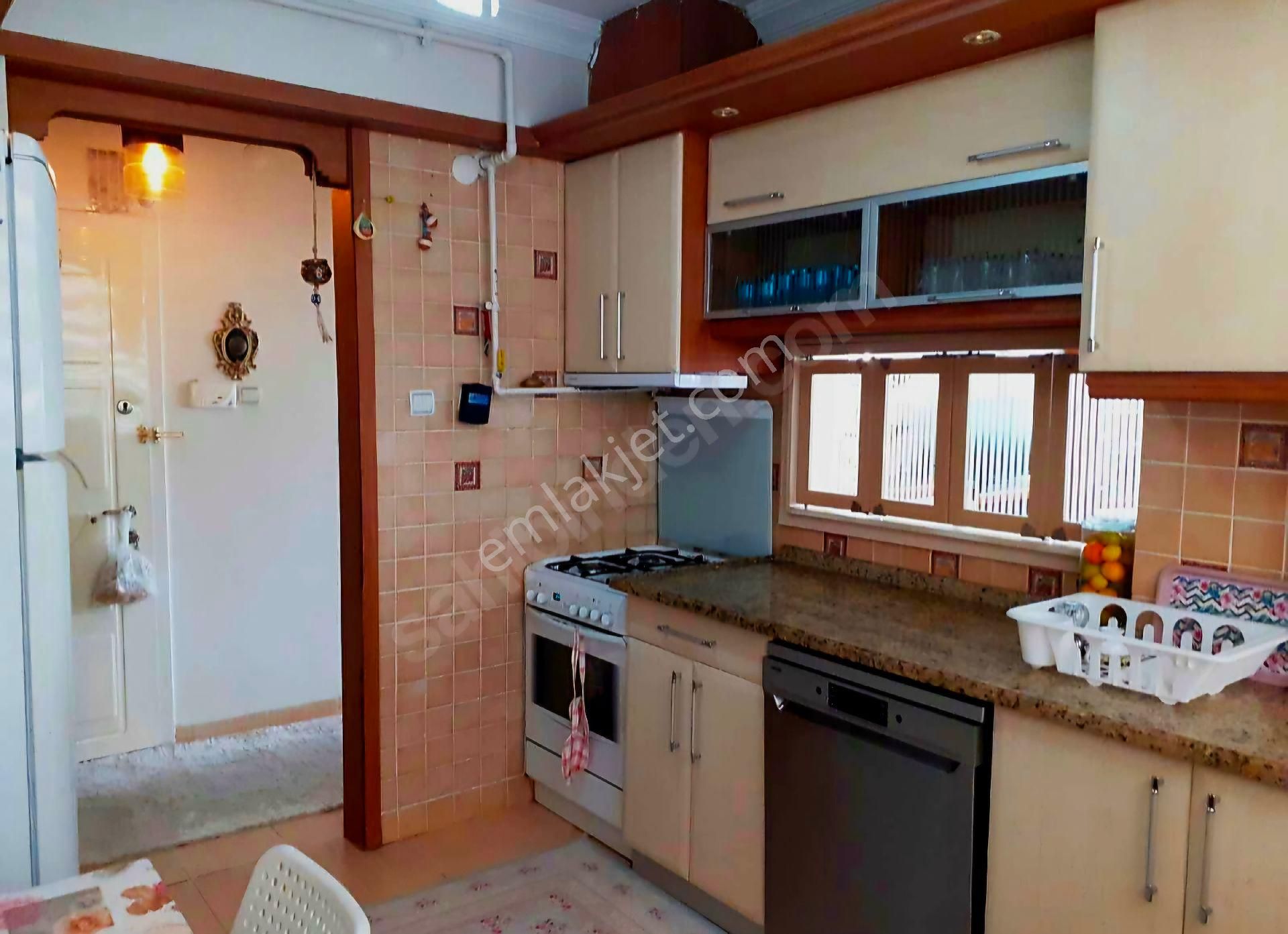 Özmert Gayrimenkul Den Bahçelievler Den 3+1 Satılık Daire - Görsel 6