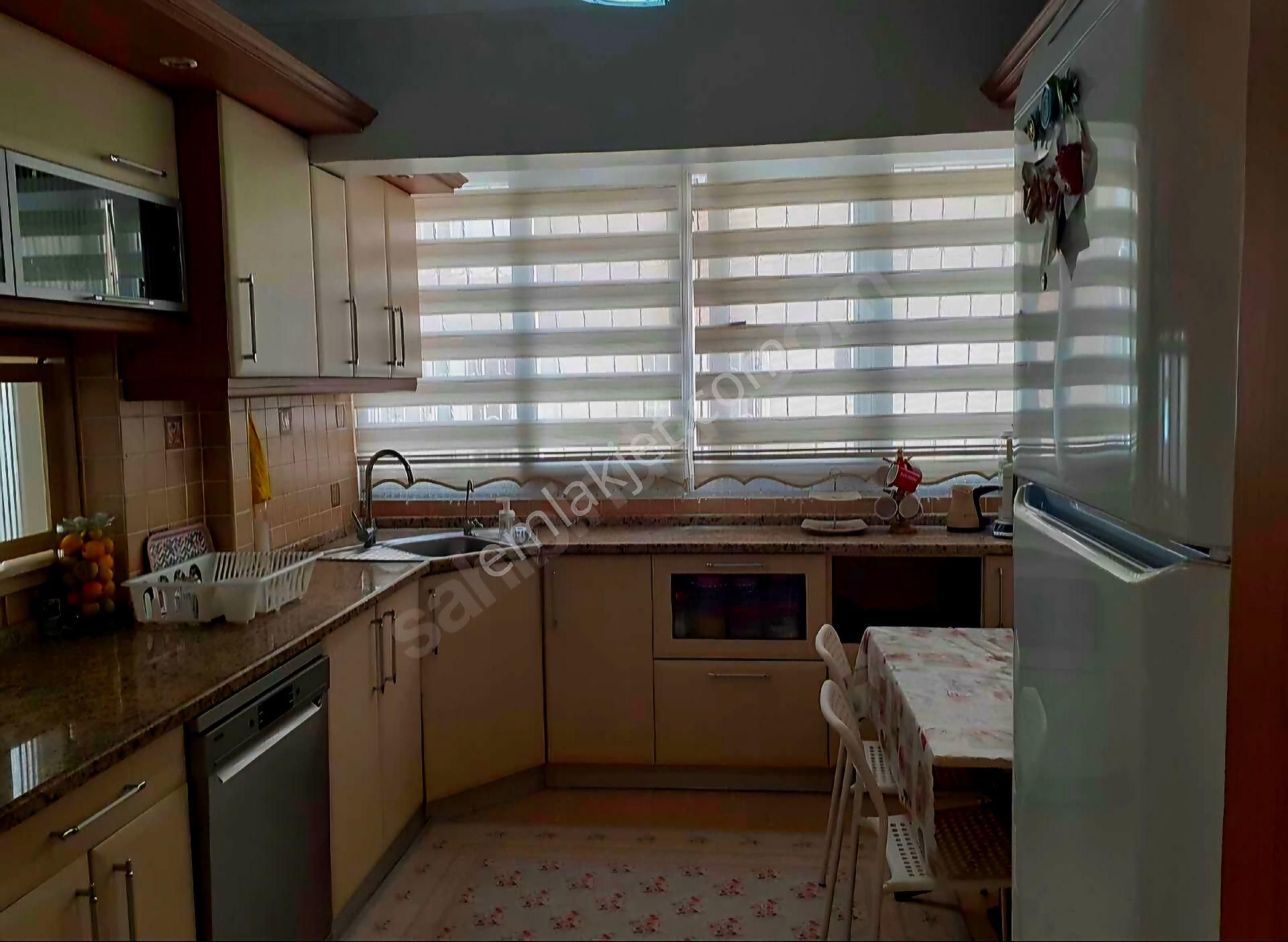 Özmert Gayrimenkul Den Bahçelievler Den 3+1 Satılık Daire