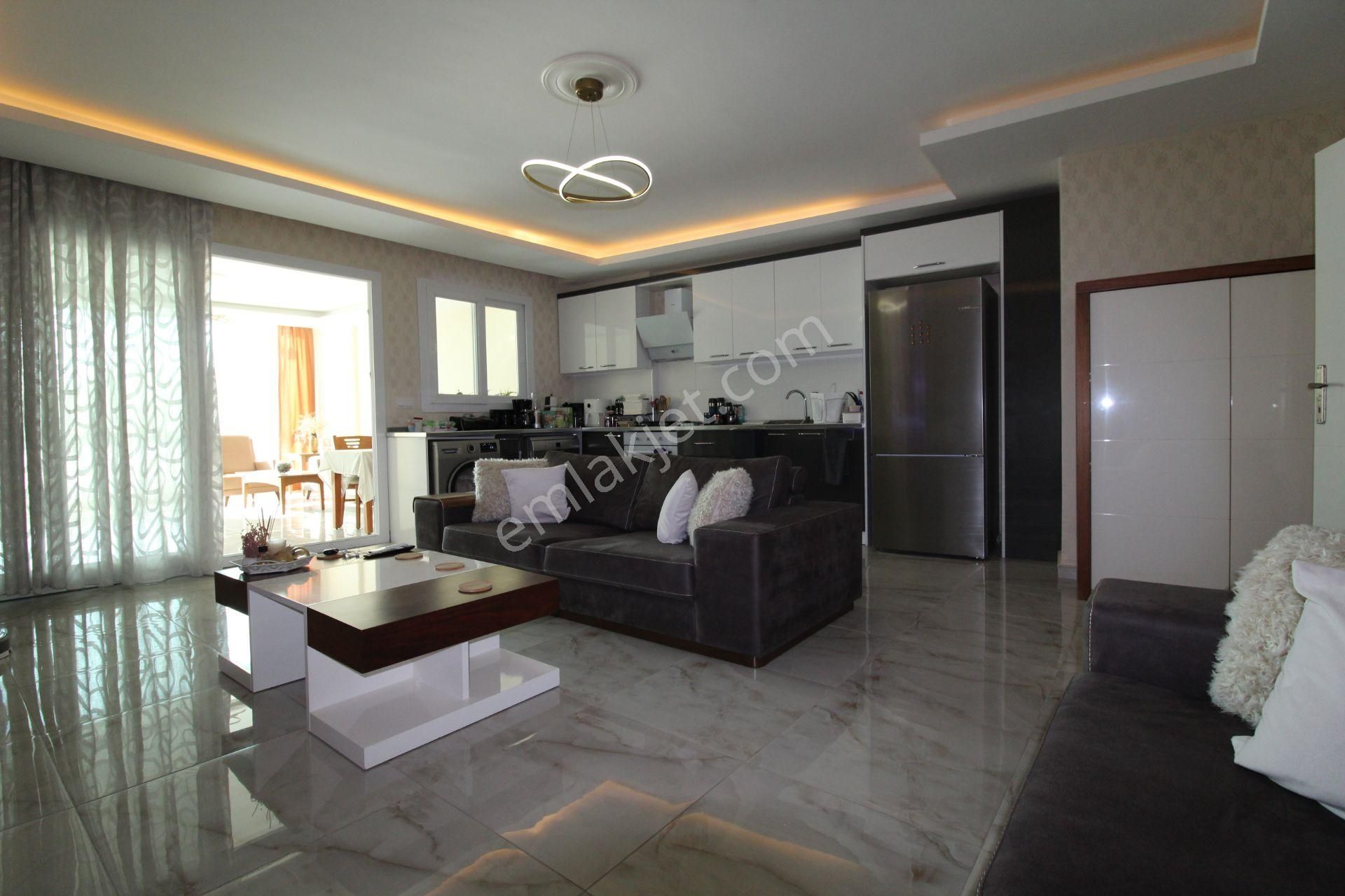 Aslan'dan Denize Sıfır Sitede Havuzlu Geniş 2+1 - Görsel 5