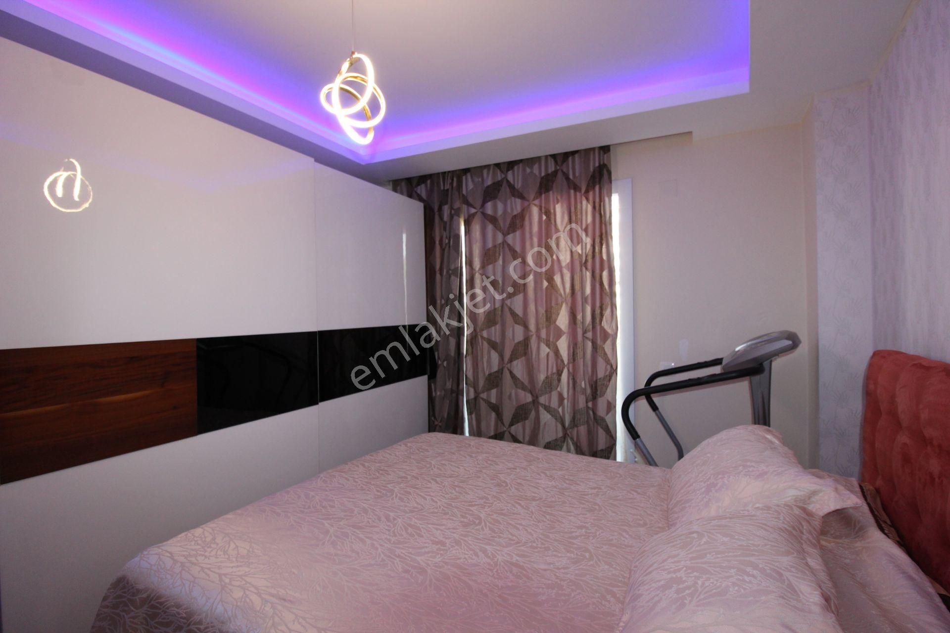 Aslan'dan Denize Sıfır Sitede Havuzlu Geniş 2+1 - Görsel 19