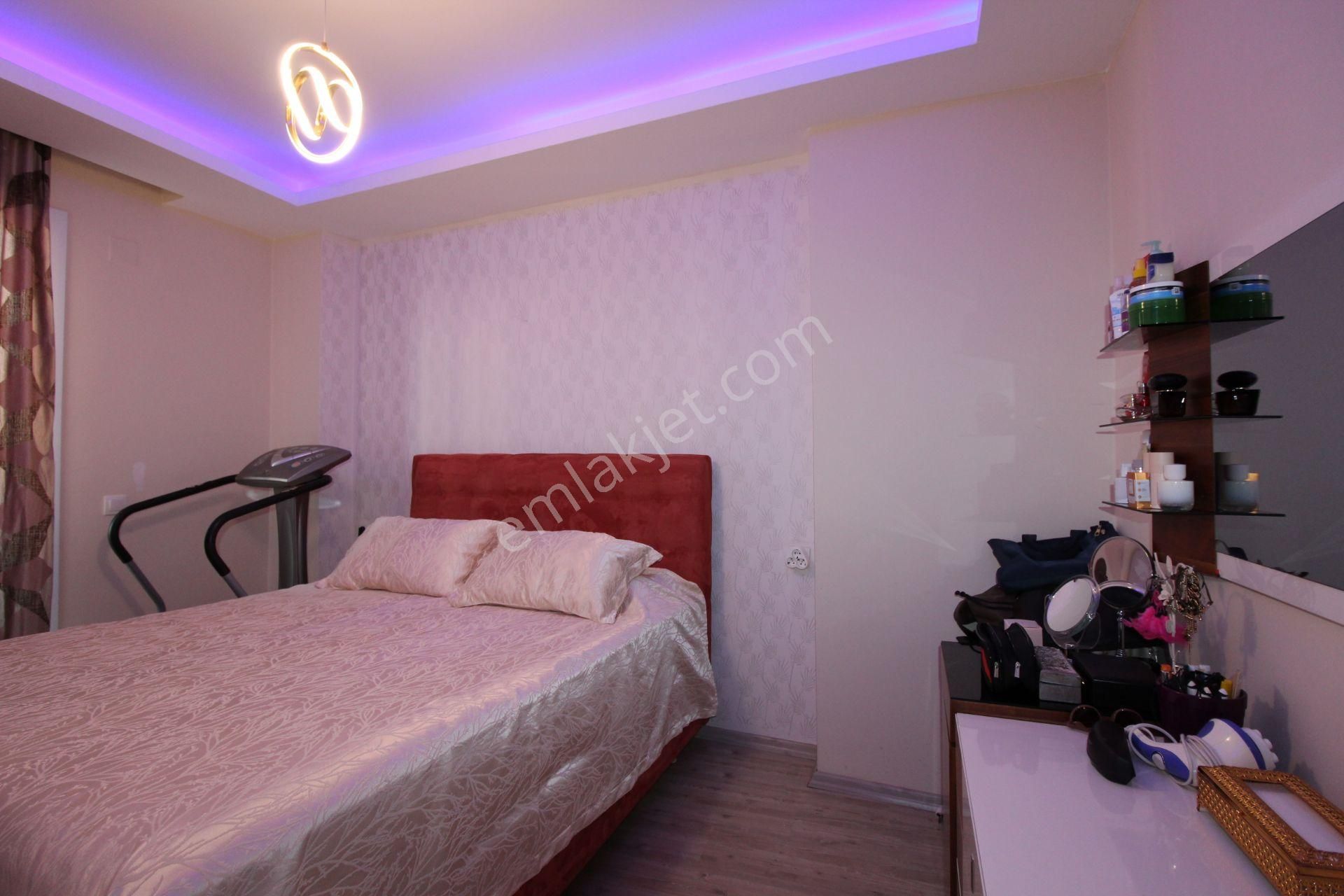 Aslan'dan Denize Sıfır Sitede Havuzlu Geniş 2+1 - Görsel 20