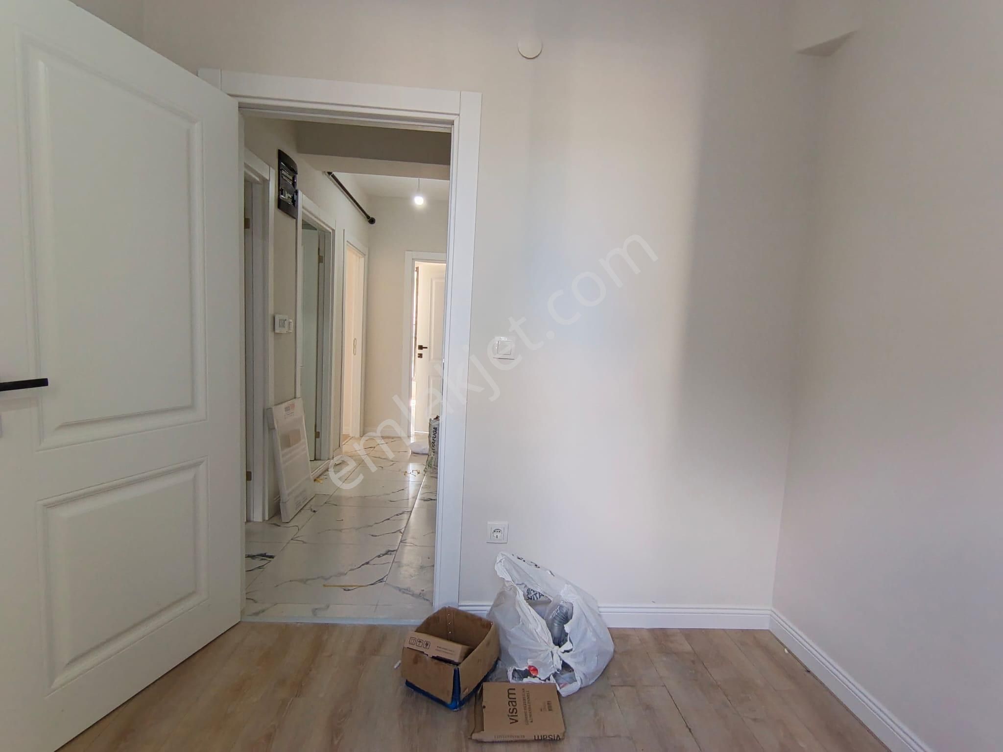 Çekmeköy Ekşioğlu Mh Merkezi Konumda Satılık Ebevyn Banyolu 2+1/75m2 Daire - Görsel 29