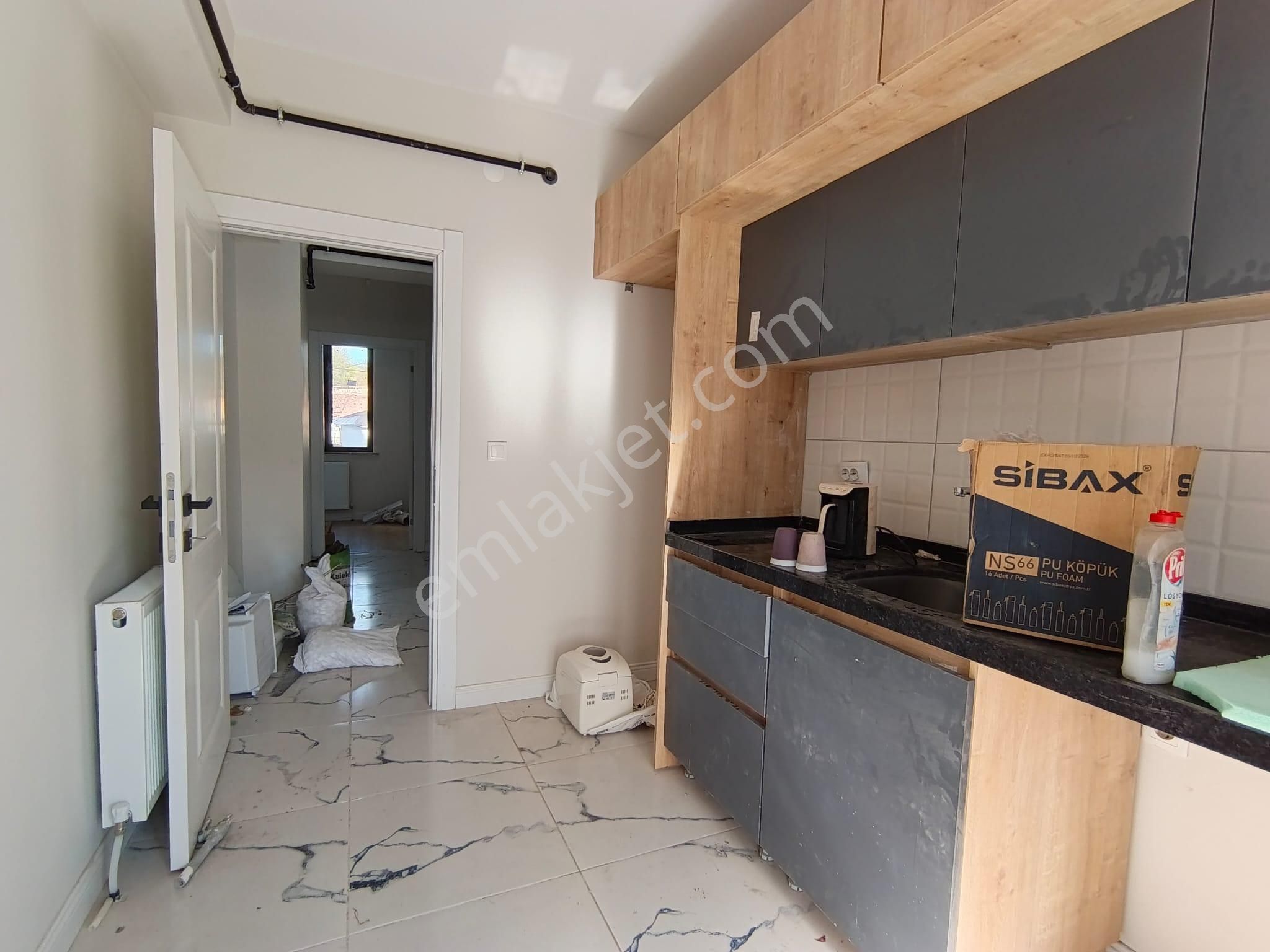 Çekmeköy Ekşioğlu Mh Merkezi Konumda Satılık Ebevyn Banyolu 2+1/75m2 Daire - Görsel 17