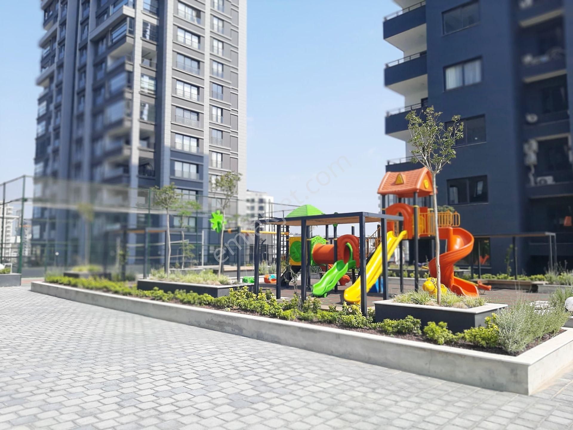 Kabasakal'da Bulvar Üzeri Havuzlu Güvenlik'li Sosyal Aktivite'li Ultra Lüx 5+1 Sıfır Daire - Görsel 4