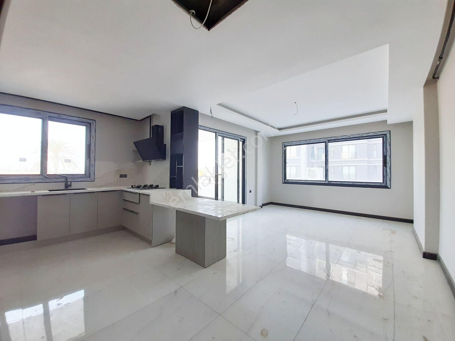 Kabasakal'da Bulvar Üzeri Havuzlu Güvenlik'li Sosyal Aktivite'li Ultra Lüx 5+1 Sıfır Daire - Görsel 31