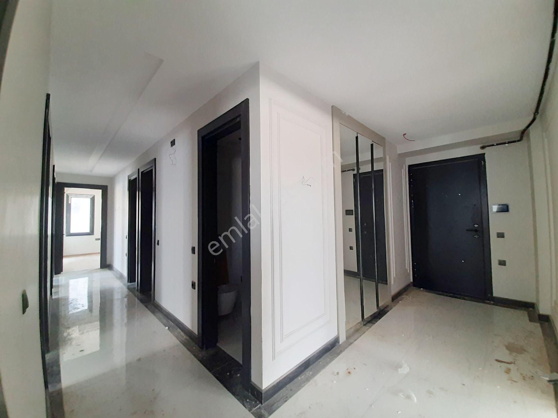 Kabasakal'da Bulvar Üzeri Havuzlu Güvenlik'li Sosyal Aktivite'li Ultra Lüx 5+1 Sıfır Daire - Görsel 15