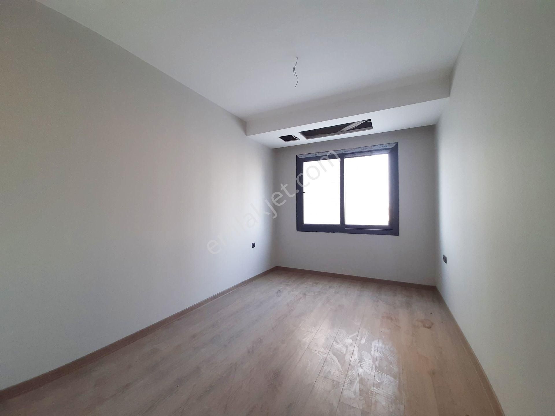 Kabasakal'da Bulvar Üzeri Havuzlu Güvenlik'li Sosyal Aktivite'li Ultra Lüx 5+1 Sıfır Daire - Görsel 24