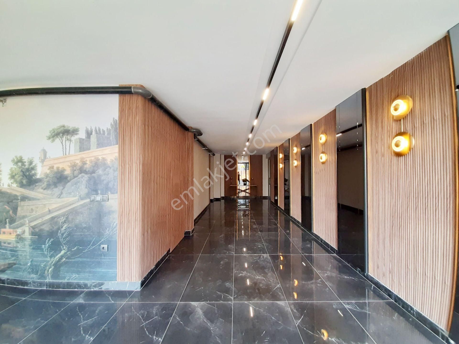 Kabasakal'da Bulvar Üzeri Havuzlu Güvenlik'li Sosyal Aktivite'li Ultra Lüx 5+1 Sıfır Daire - Görsel 7