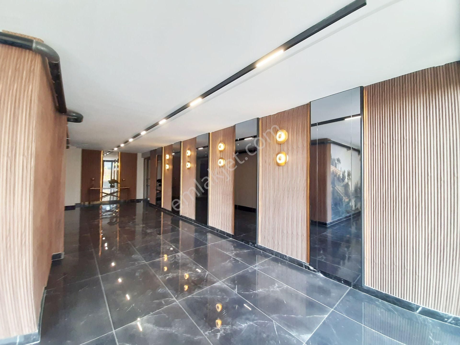 Kabasakal'da Bulvar Üzeri Havuzlu Güvenlik'li Sosyal Aktivite'li Ultra Lüx 5+1 Sıfır Daire - Görsel 10