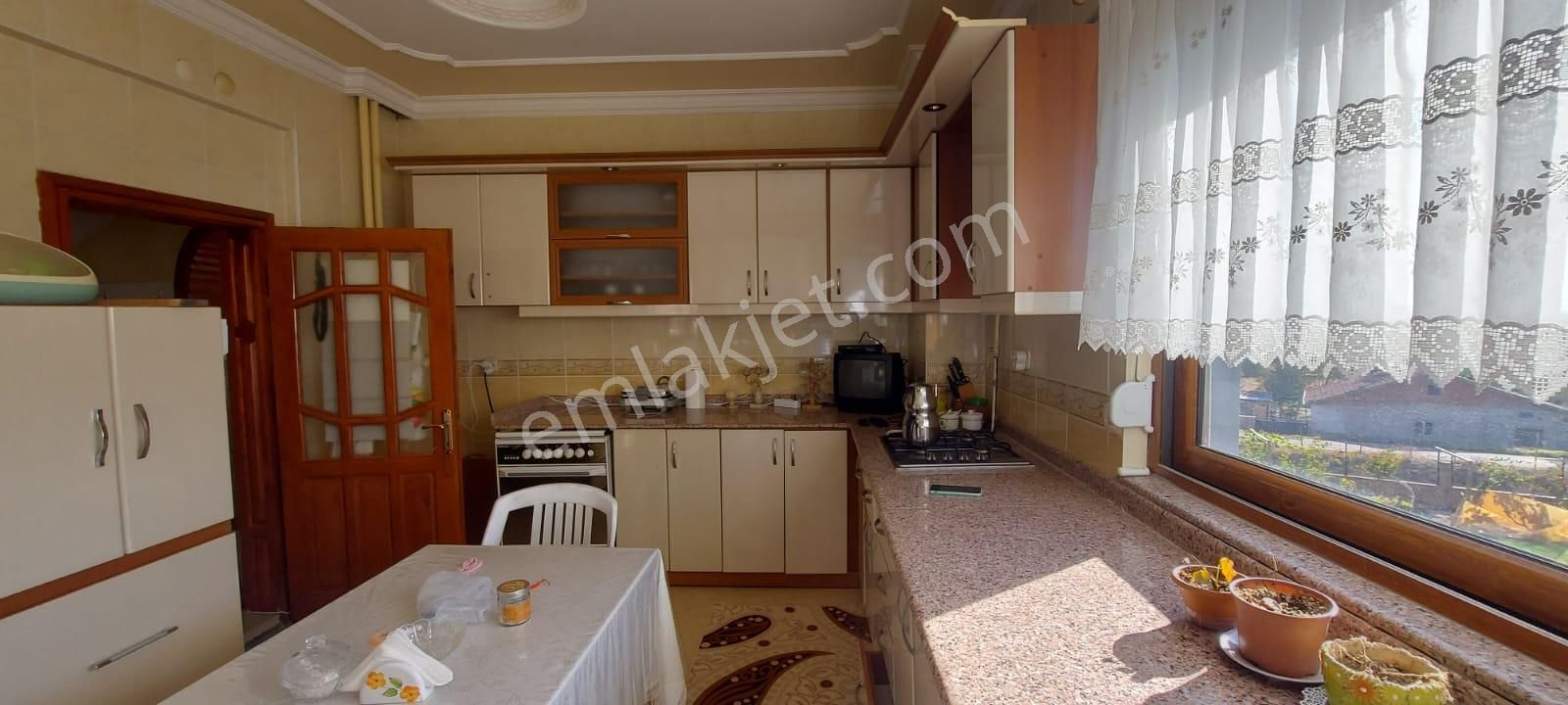 Toki'de Kiralık 4+1 Eşyalı 3 Trıpleks Villa - Görsel 6