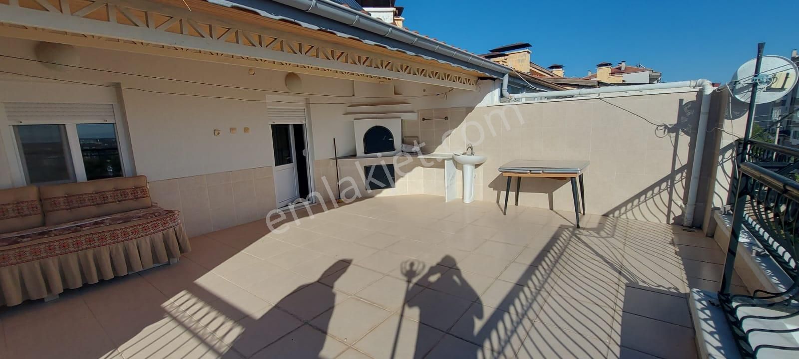 Toki'de Kiralık 4+1 Eşyalı 3 Trıpleks Villa - Görsel 19