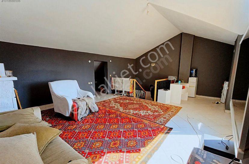 Antalya Kepez De 3 Katlı Villa - Görsel 17
