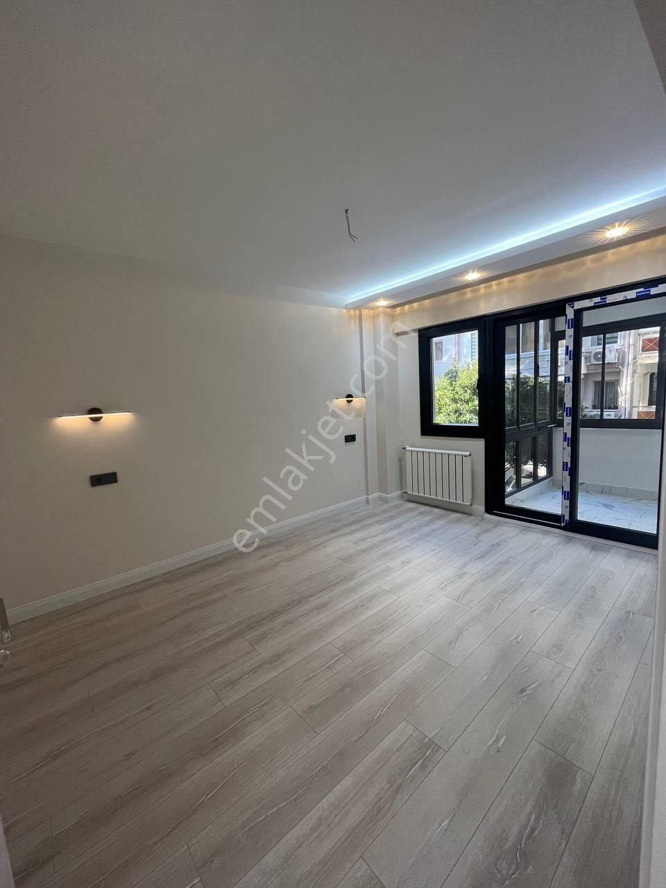 Güzelylıda Atasaygun Kültür Merkezi Ve Mithat Paşa Cadde Sinde Ulutra Lüx - Görsel 20