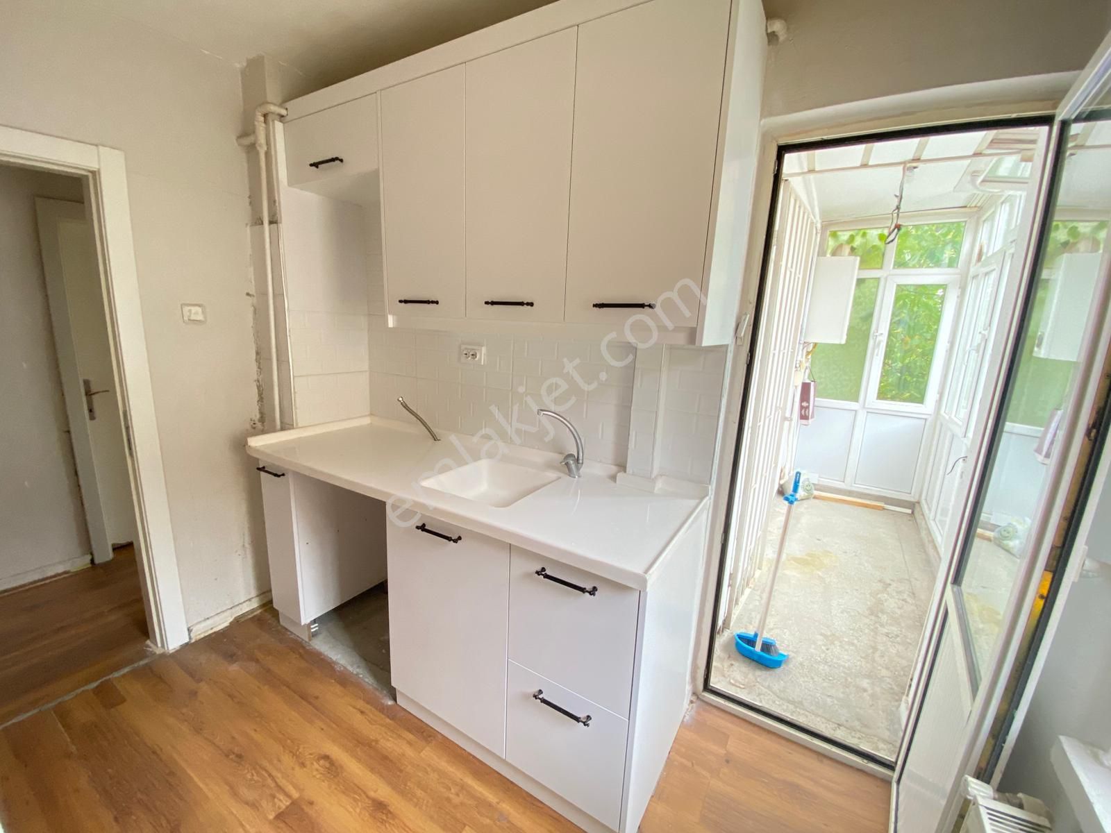 Etlikte Cadde Üzerinde 3+1 Balkonlu Temiz Kiralık Daire - Görsel 2