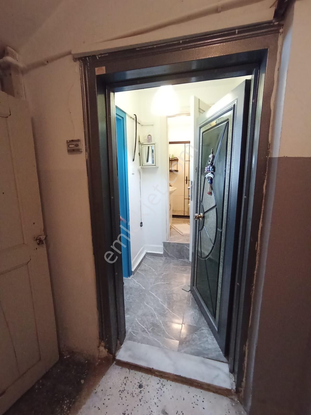 Beyoğlu Kasımpaşa Şeyhveli Sokakta Full Eşyalı -3 Konumda Masrafsız Kiralık Daire -sözgen'den- 280k - Görsel 16