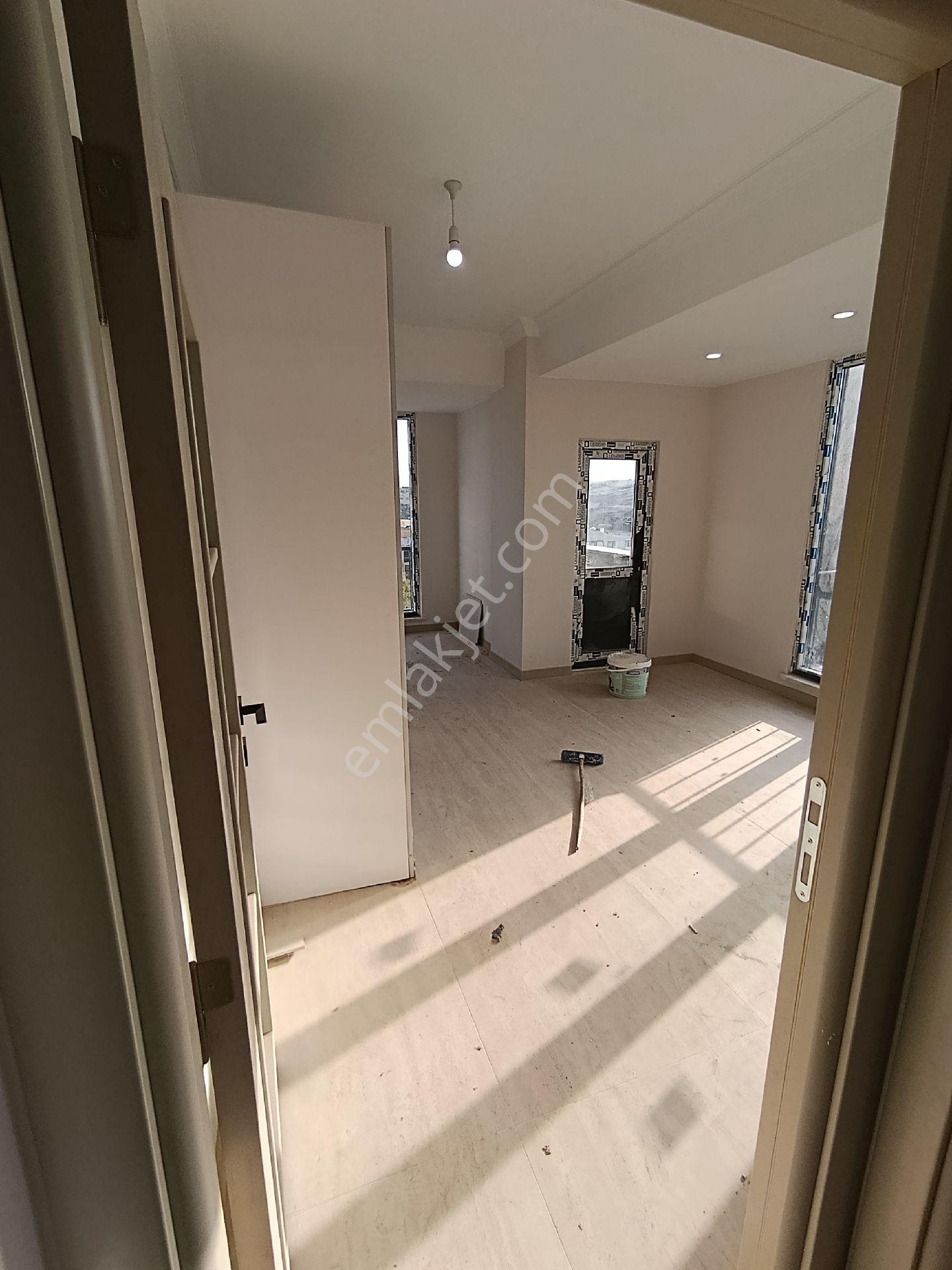 1.69 Krediyle Arnavutköy Haraççı'da Satılık Lüks 4+2 Çatı Kat Dubleks Daire - Görsel 8