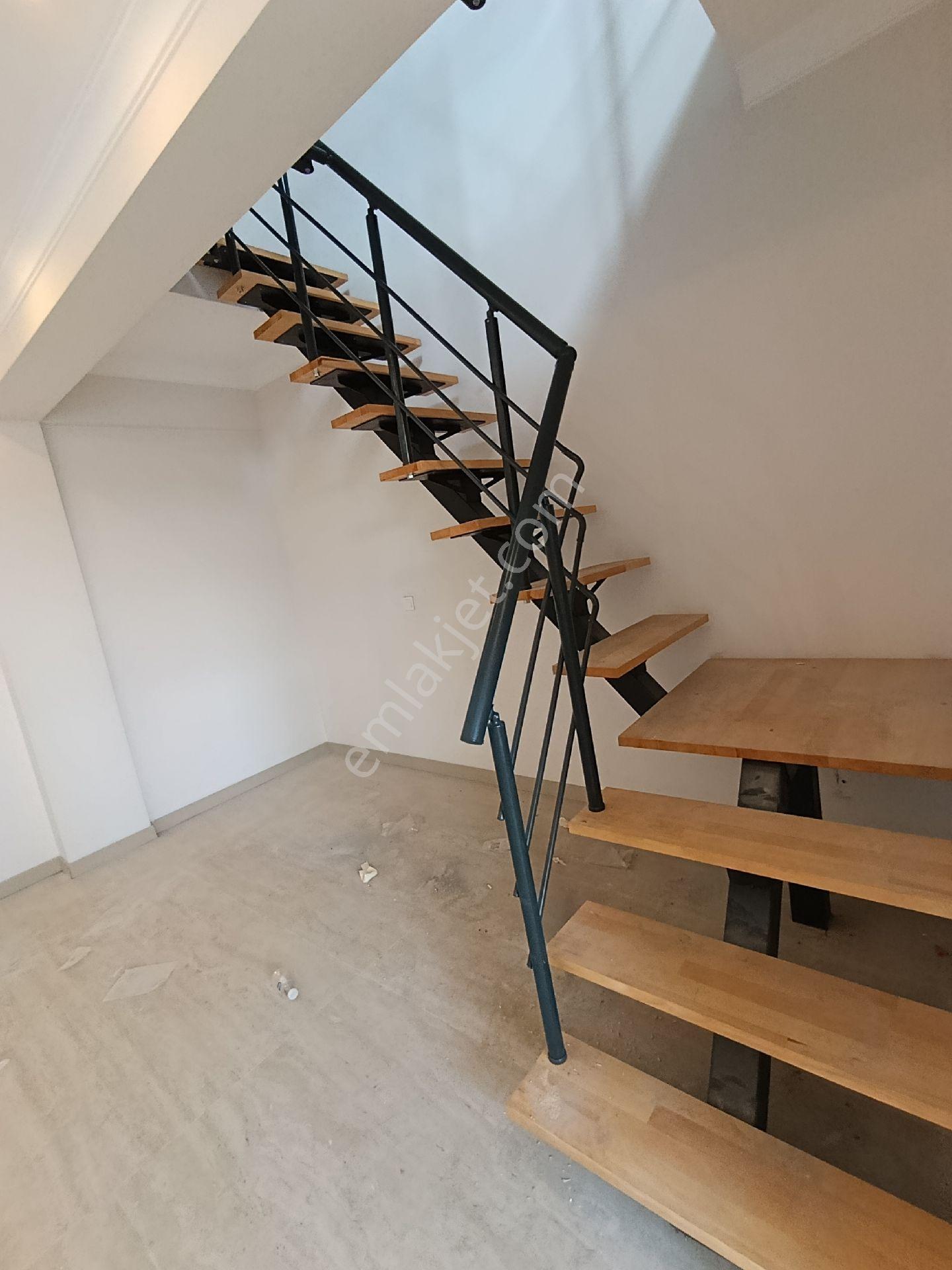 1.69 Krediyle Arnavutköy Haraççı'da Satılık Lüks 4+2 Çatı Kat Dubleks Daire - Görsel 14