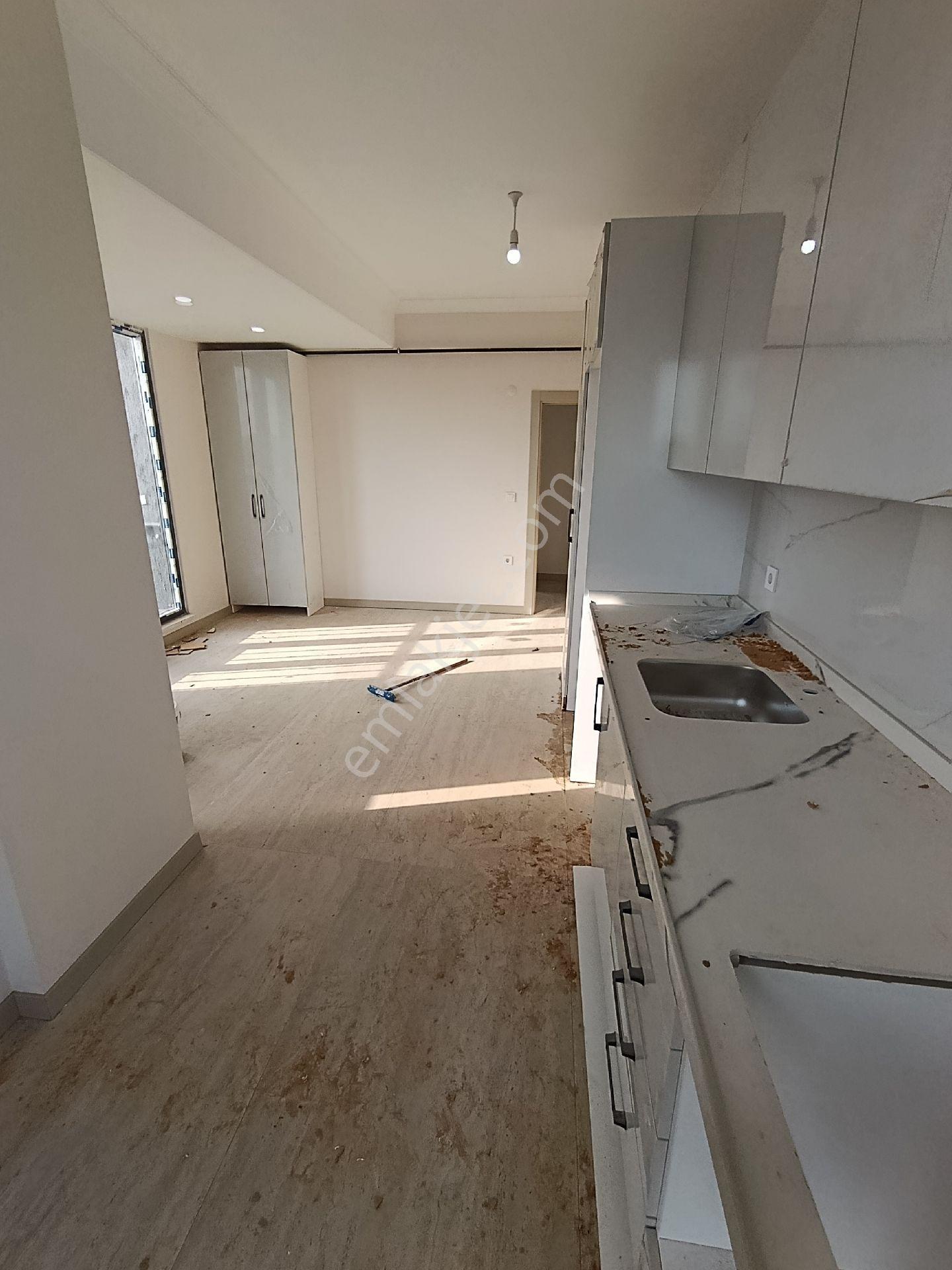 1.69 Krediyle Arnavutköy Haraççı'da Satılık Lüks 4+2 Çatı Kat Dubleks Daire - Görsel 11