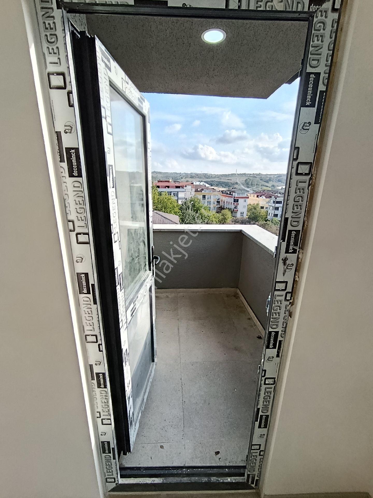 1.69 Krediyle Arnavutköy Haraççı'da Satılık Lüks 4+2 Çatı Kat Dubleks Daire - Görsel 10