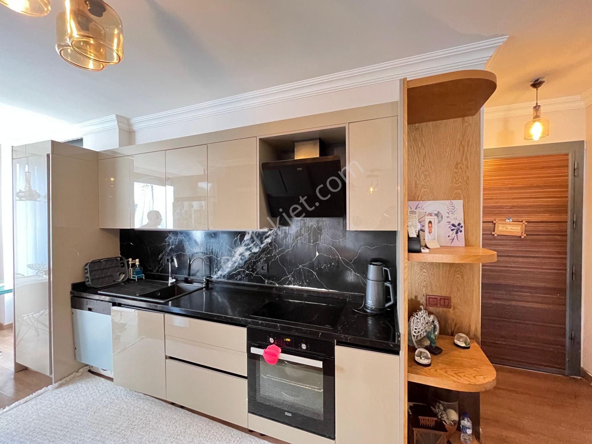 Konacık'ta Zai'ye Komşu Nezih Site İçinde Satılık Modern Daire - Görsel 15