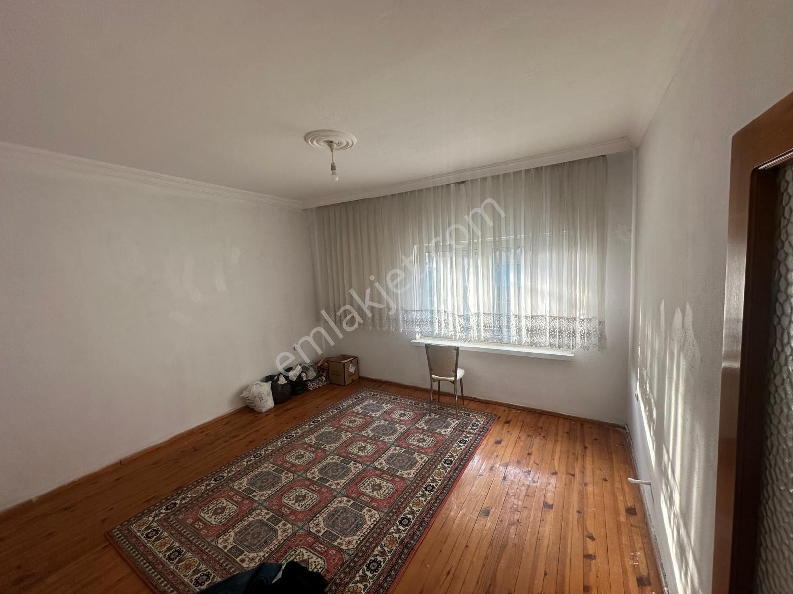 Aydın Nazilli Cumhuriyet Mah 2+1 Ayrı Mutfak Full Esyalı Satılık Daire