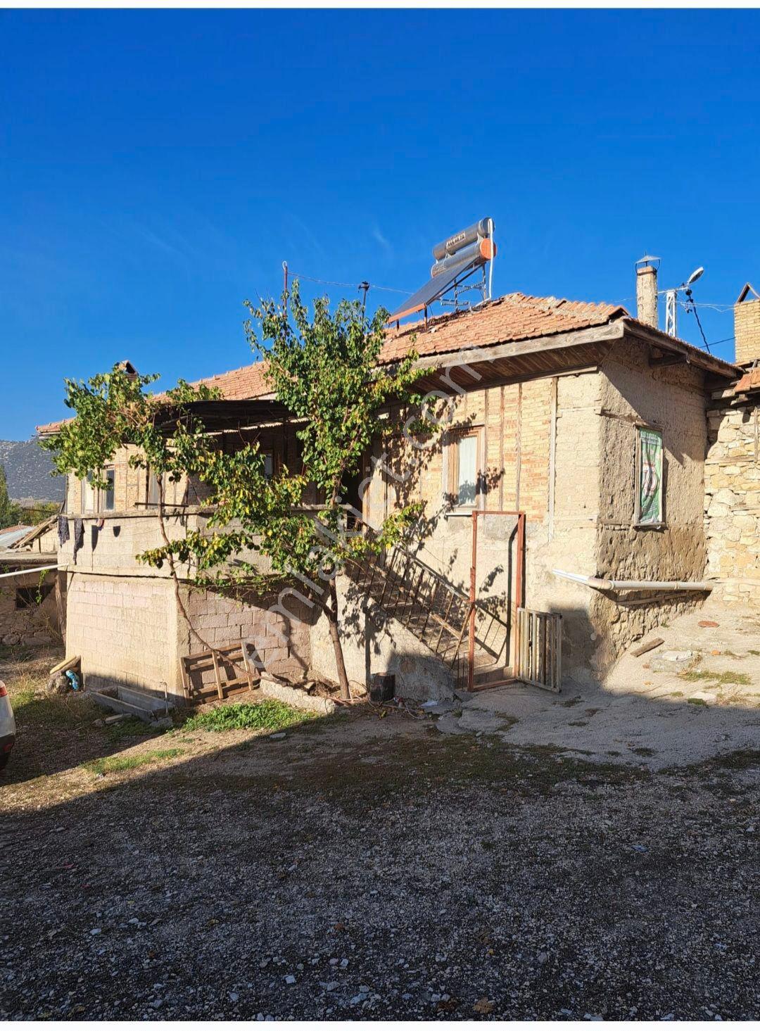 Müstakil Taş Ev 20 Başlık Ahır 800 M2 Arsası Var. - Görsel 3