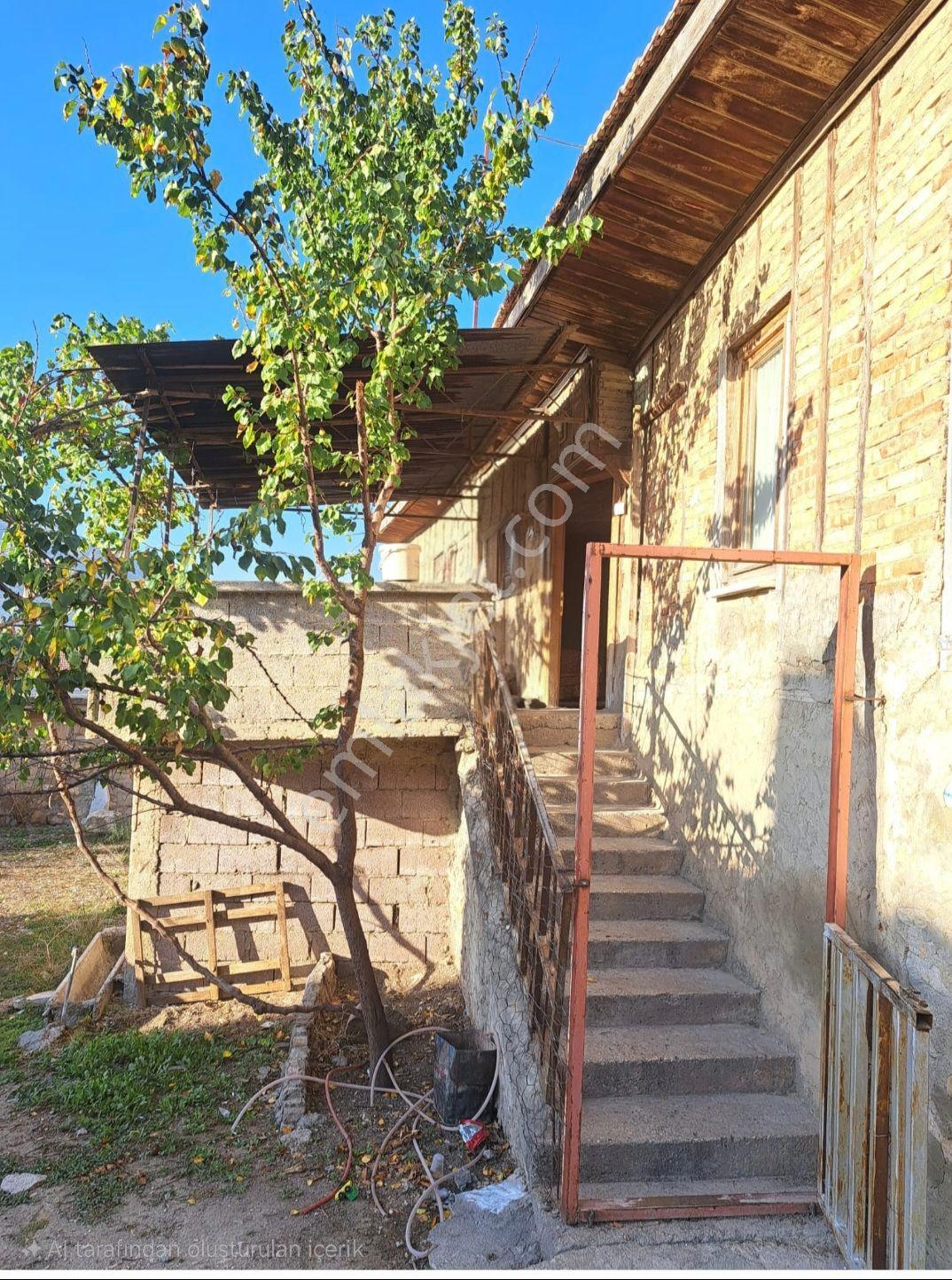 Müstakil Taş Ev 20 Başlık Ahır 800 M2 Arsası Var. - Görsel 2
