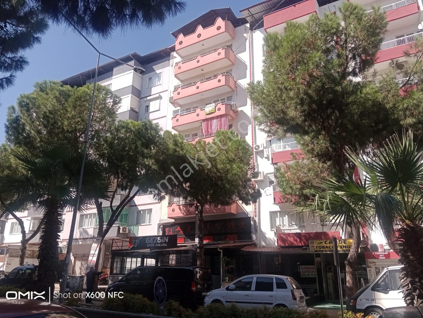 Aydın Nazilli Yeni Mahalle Ordu Caddesinde Satılık 3+1 Daire