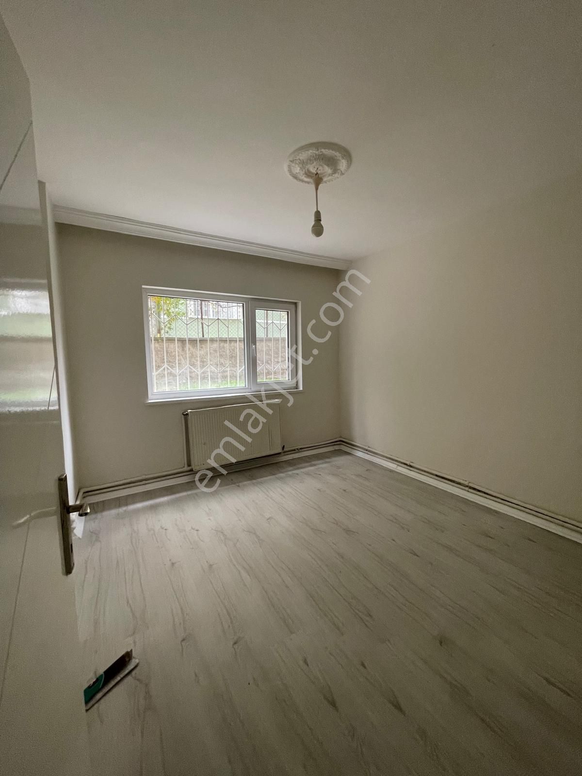 **ankara Kazanç'tan Full Yapılı Geniş Balkonlu Salon Bağımsız 3+1 Satılık Bahçe Katı Daire** - Görsel 14