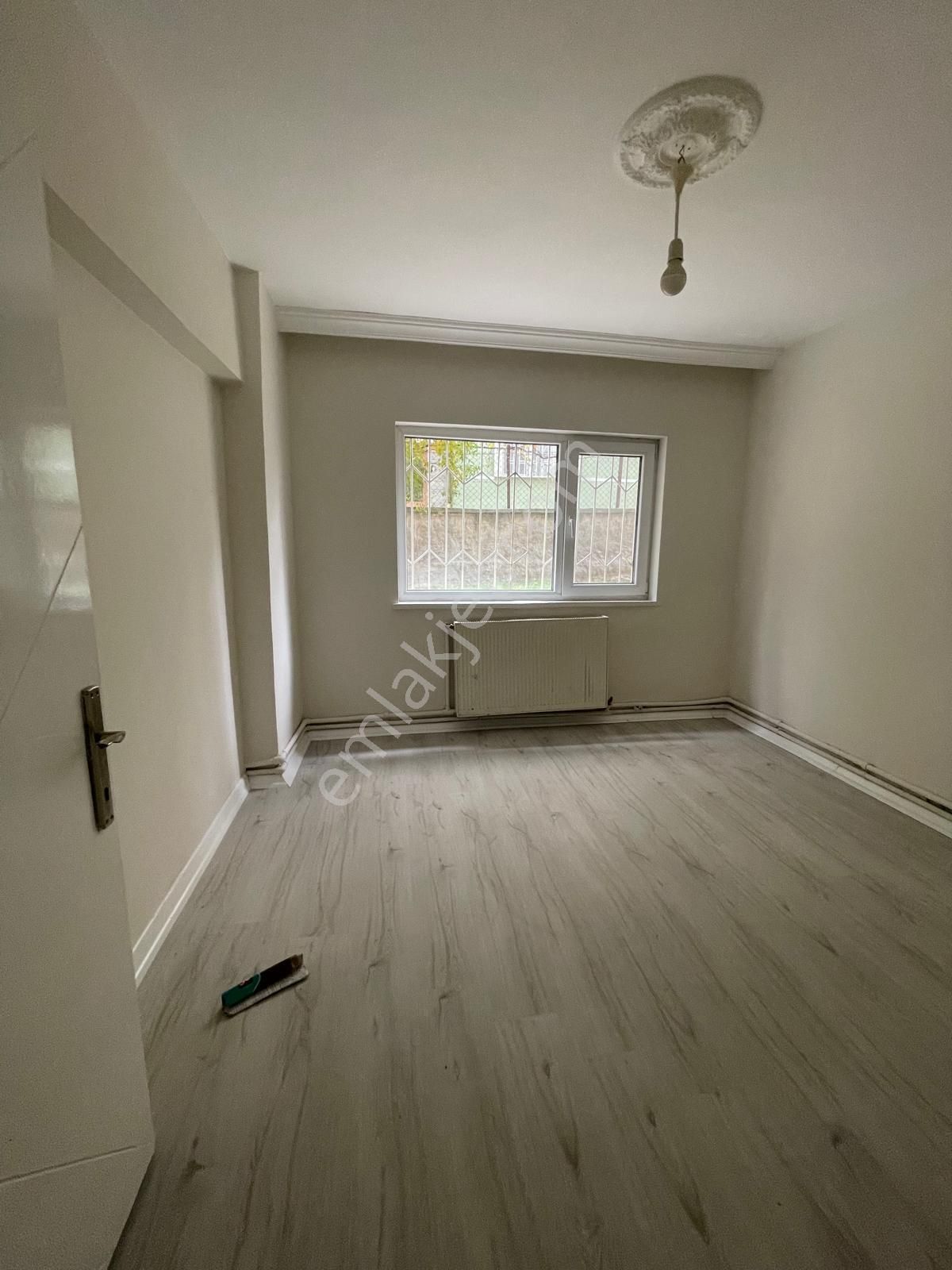 **ankara Kazanç'tan Full Yapılı Geniş Balkonlu Salon Bağımsız 3+1 Satılık Bahçe Katı Daire** - Görsel 8