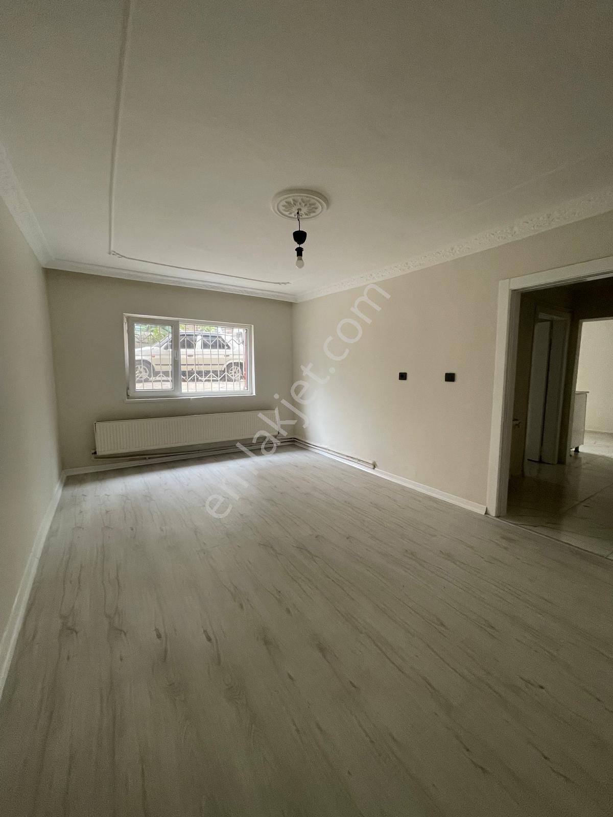 **ankara Kazanç'tan Full Yapılı Geniş Balkonlu Salon Bağımsız 3+1 Satılık Bahçe Katı Daire** - Görsel 16