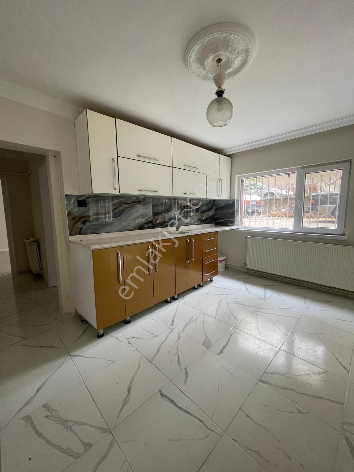 **ankara Kazanç'tan Full Yapılı Geniş Balkonlu Salon Bağımsız 3+1 Satılık Bahçe Katı Daire** - Görsel 3