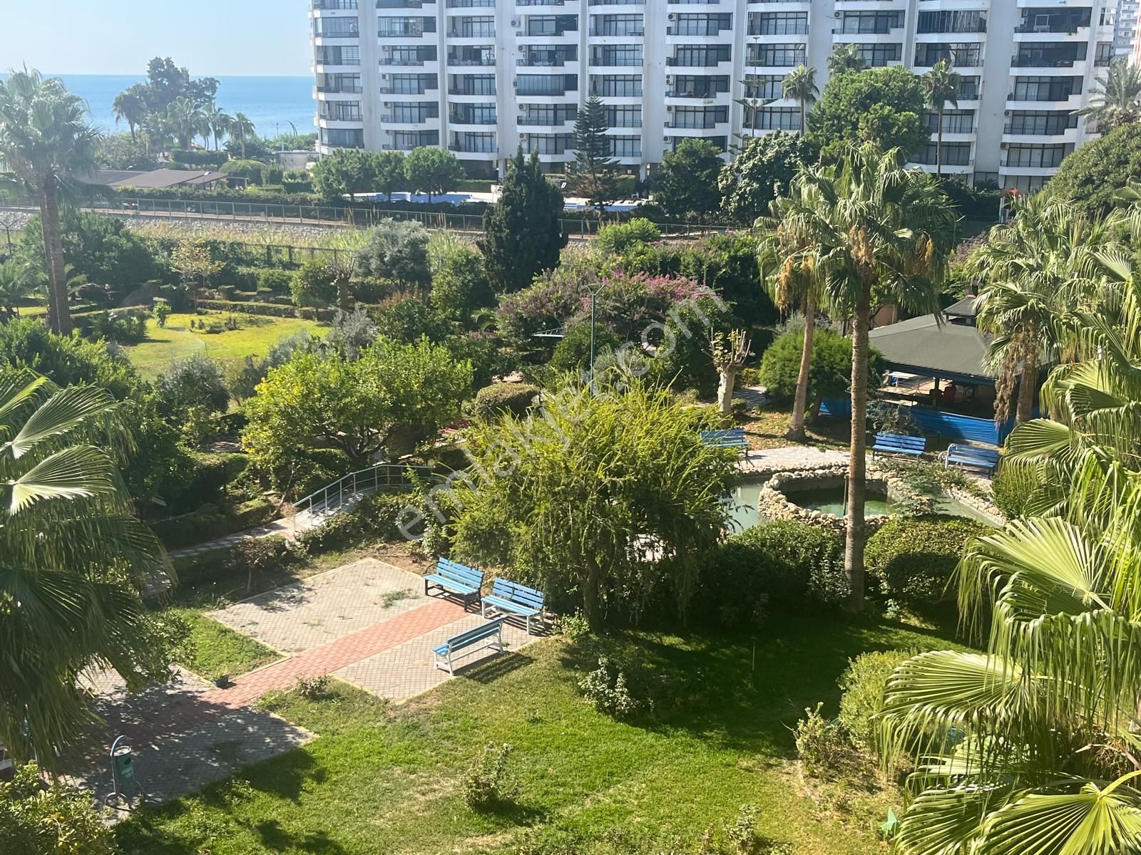 View'den Tecede Denize Sıfır Geniş 2+1 Kiralık Daire