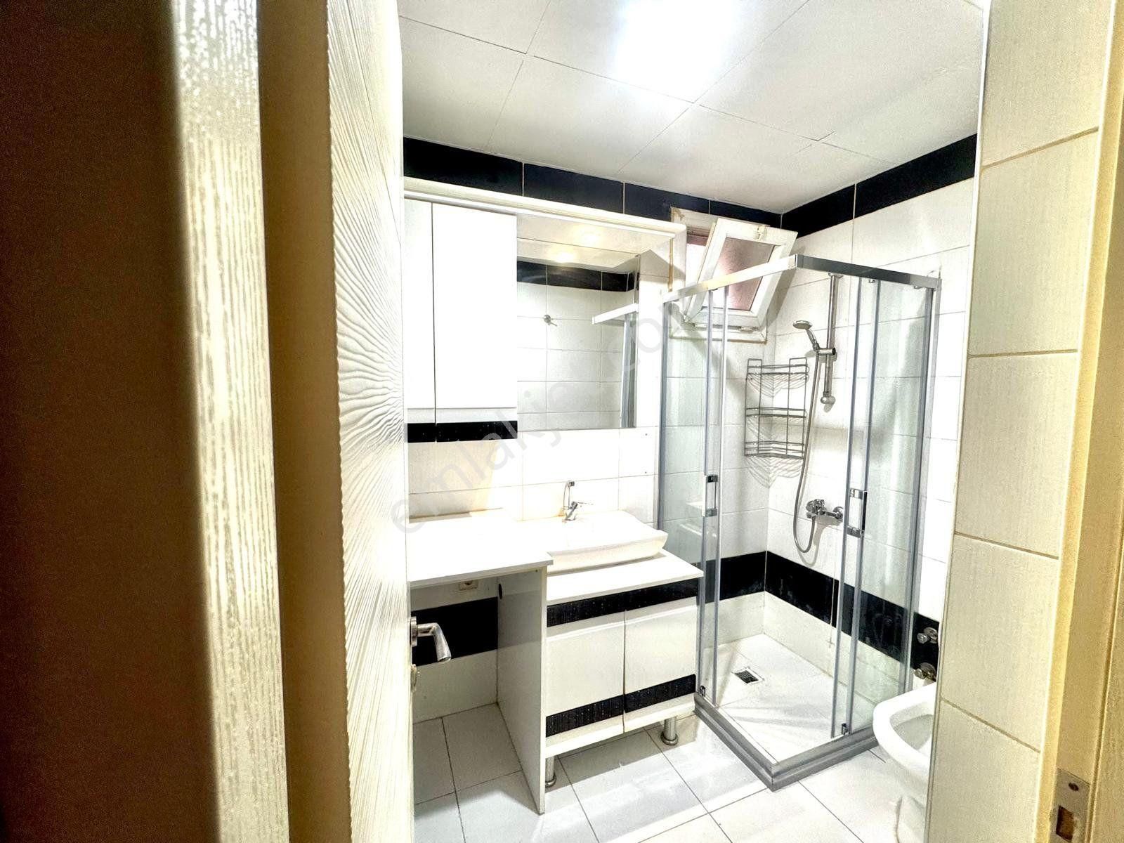 Karşıyaka Örnekköy Mahallesinde 2+1 Kiralık Daire - Görsel 12