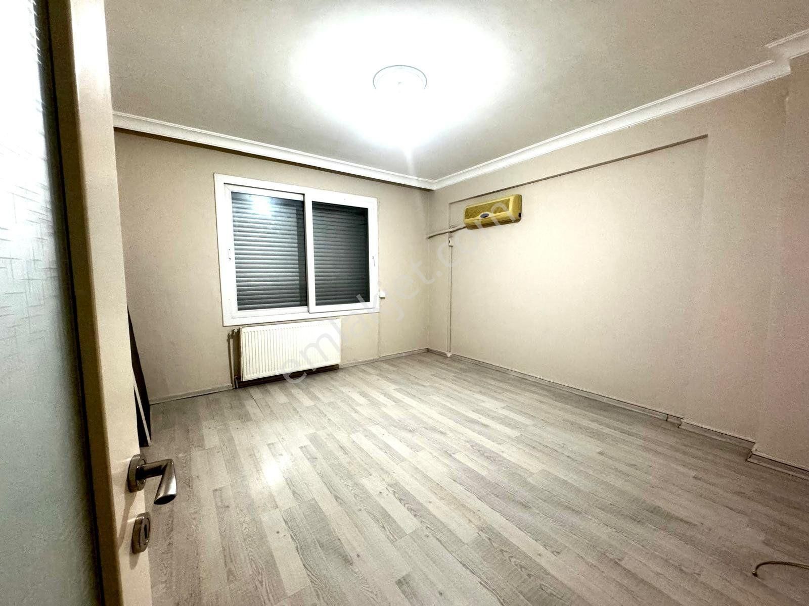 Karşıyaka Örnekköy Mahallesinde 2+1 Kiralık Daire - Görsel 10