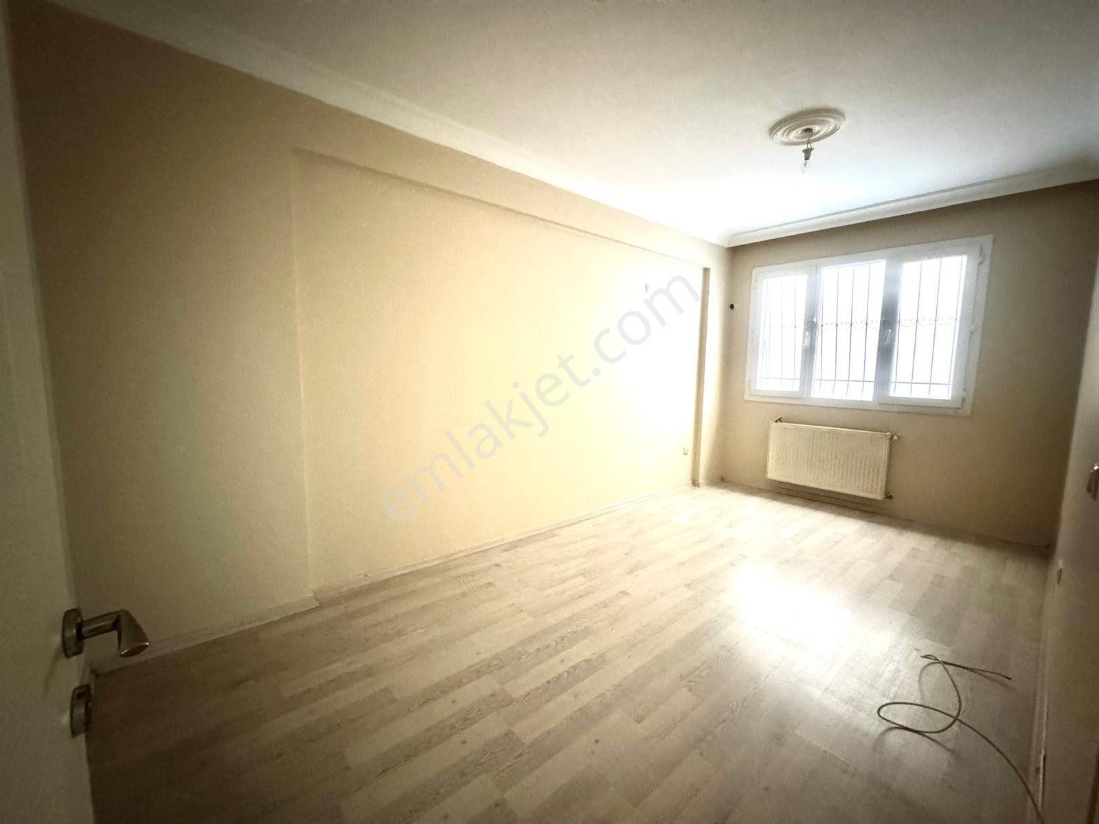 Karşıyaka Örnekköy Mahallesinde 2+1 Kiralık Daire - Görsel 6