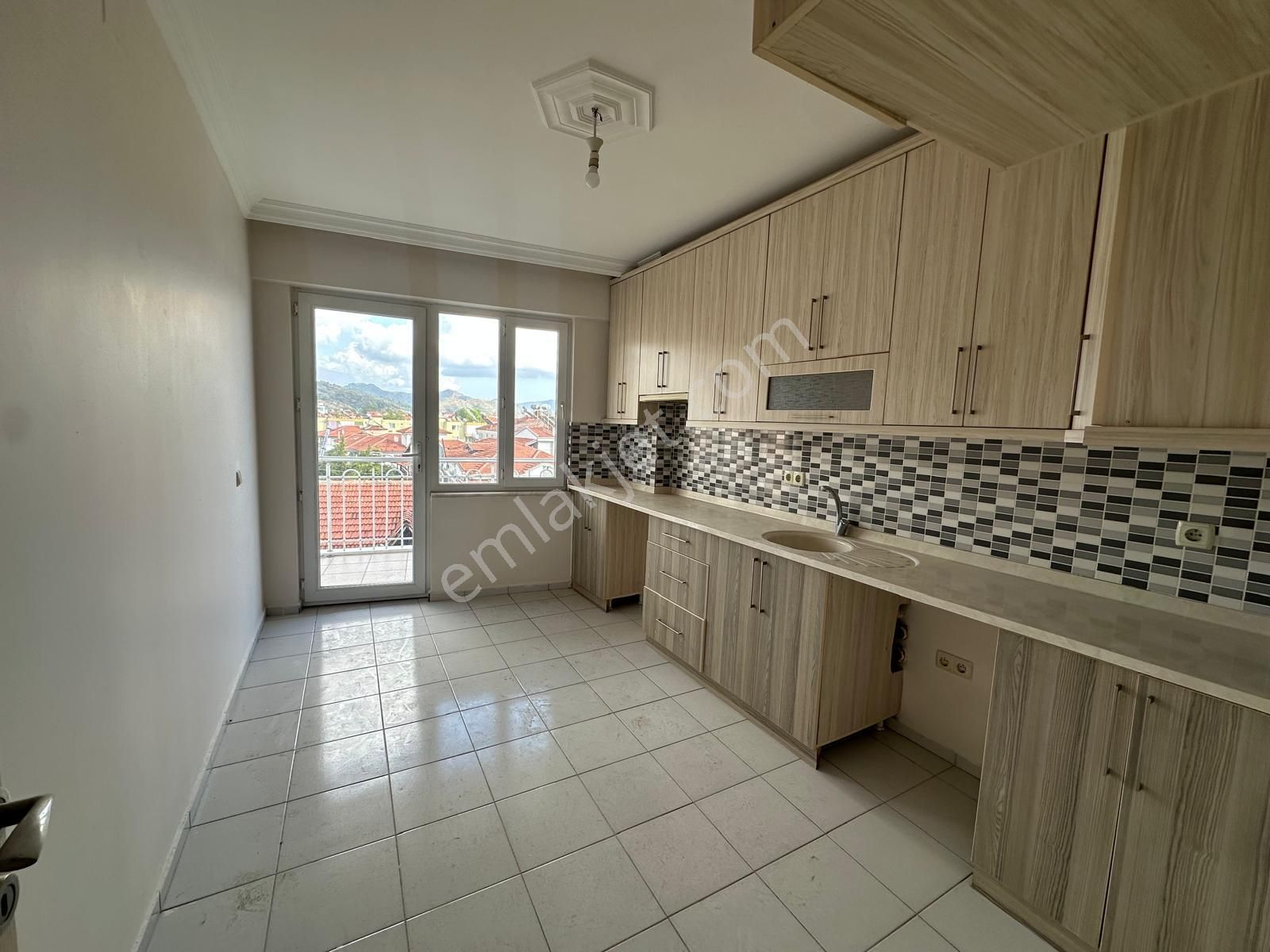 Ortaca Da 2+1 Kapalı Salon Ve Mutfak Daire Satılık