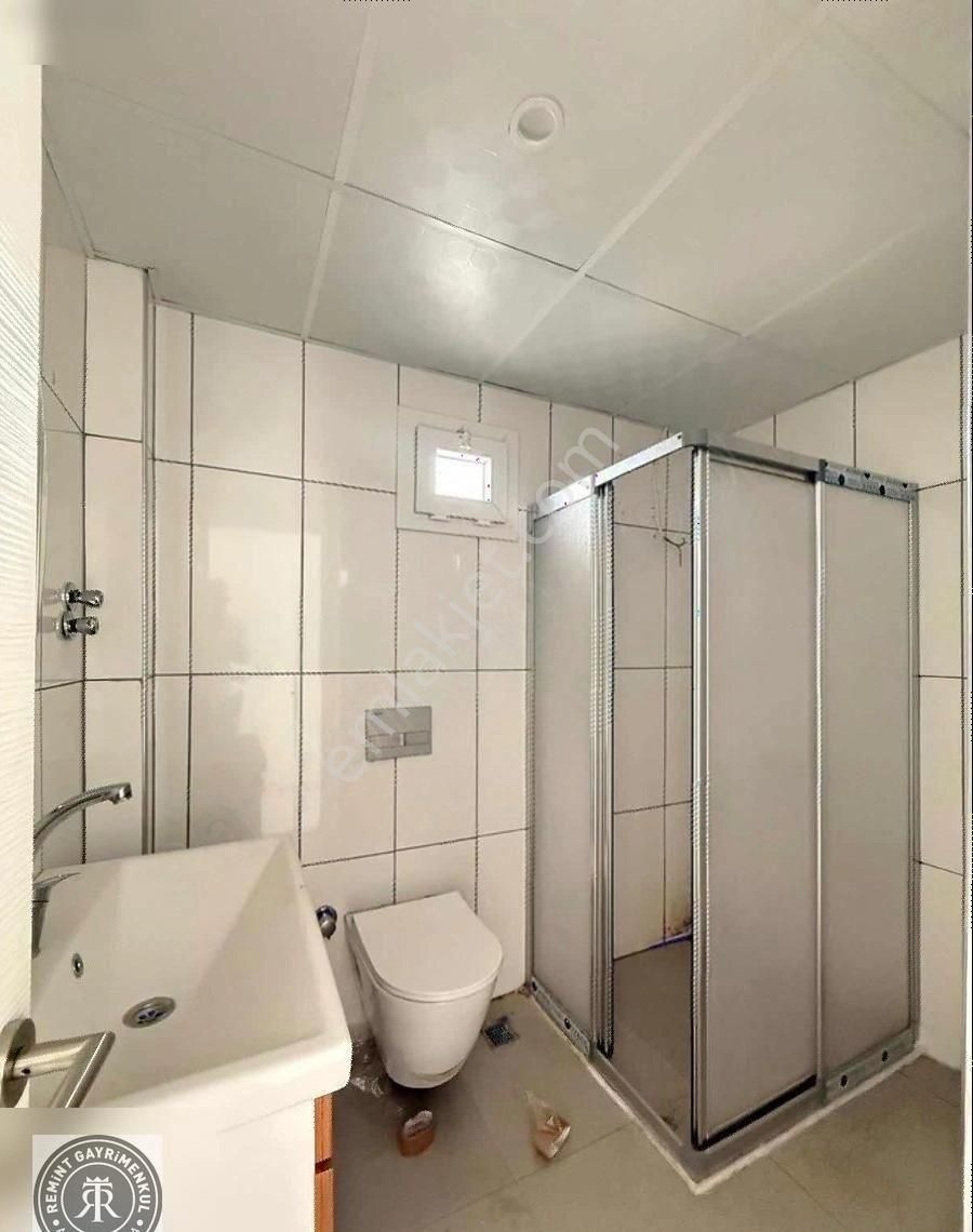 Remint'den Kabasakal Mahallesi Az Katlı Site İçi Havuzlu 2+1 - Görsel 5