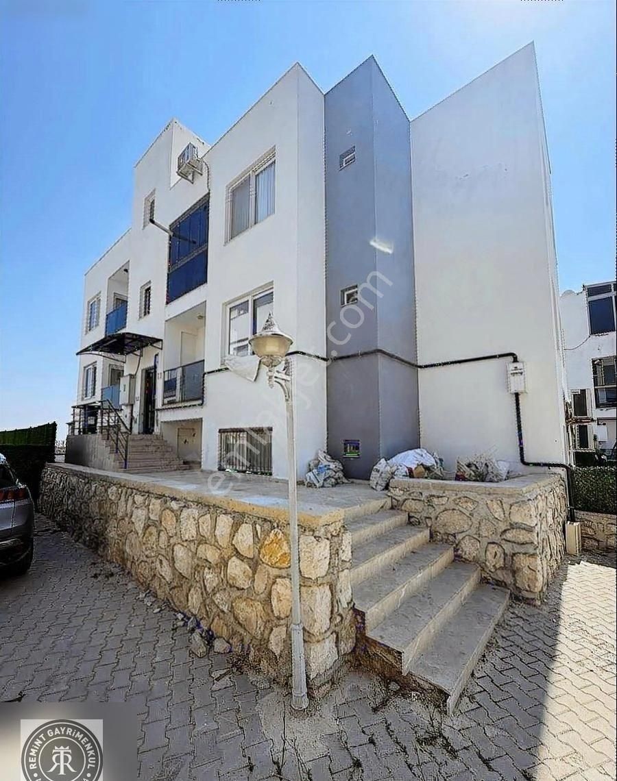 Remint'den Kabasakal Mahallesi Az Katlı Site İçi Havuzlu 2+1 - Görsel 7