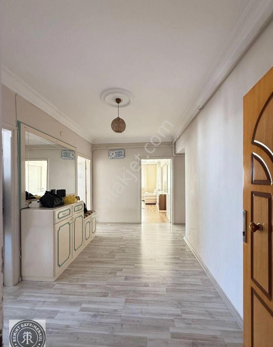 Remint’den Hayalpark Civarı 3+1 Kapalı Mutfak Kilerli Doğalgazlı Hasarsız Satılık Daire Kaçmaz Fiyat